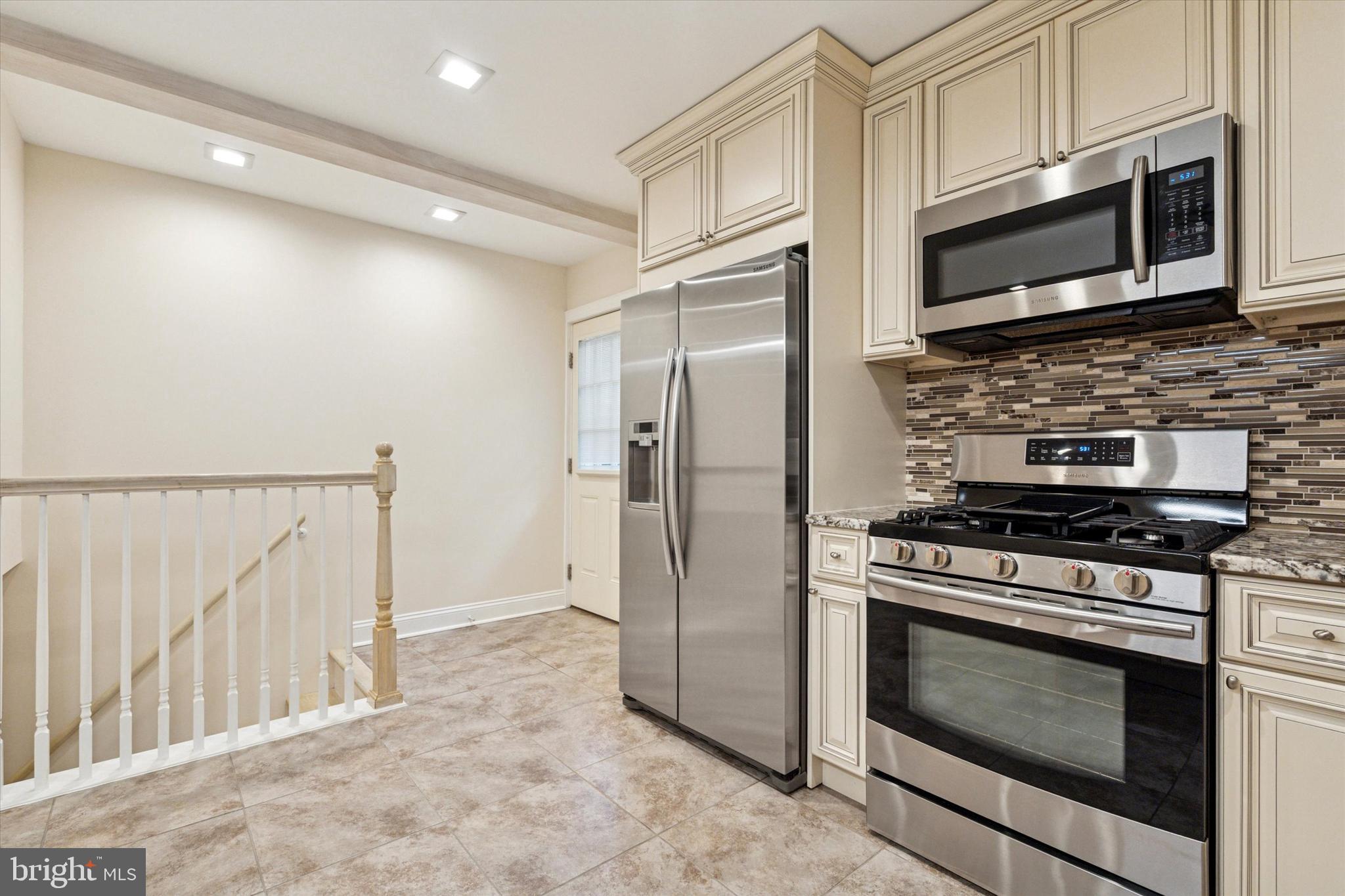 SOMERTON - Residential