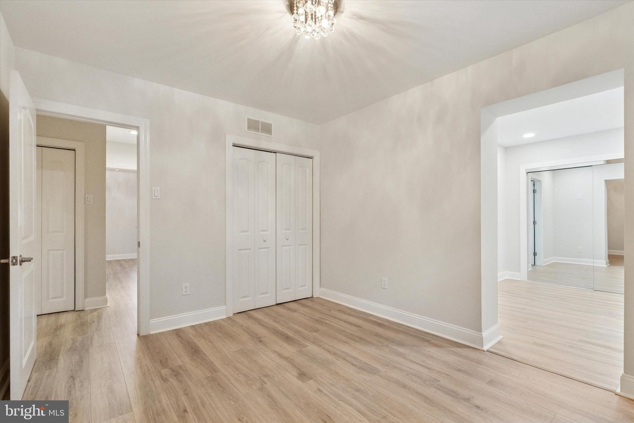 SOMERTON - Residential