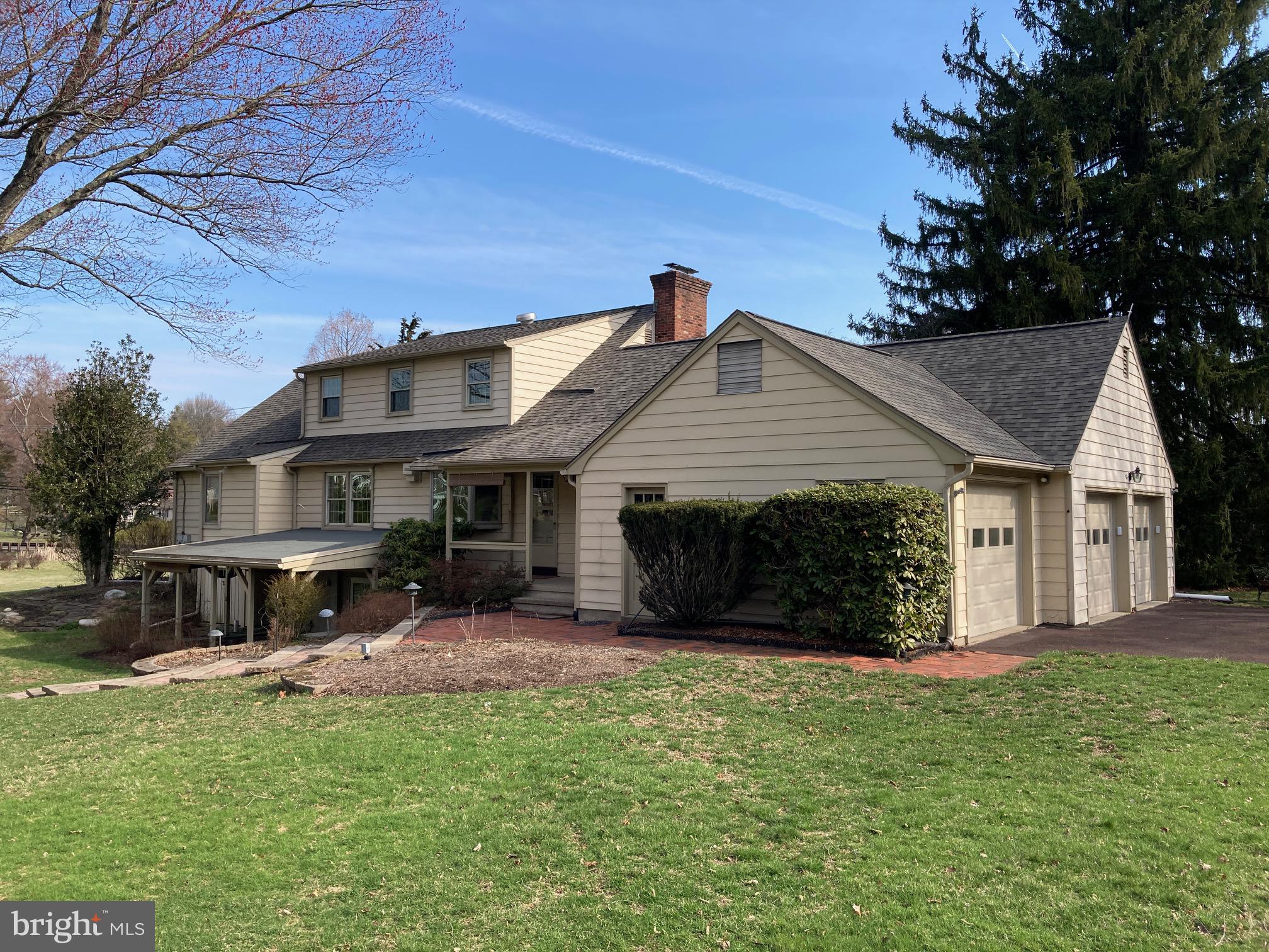 PEBBLE HILL - Residential Lease