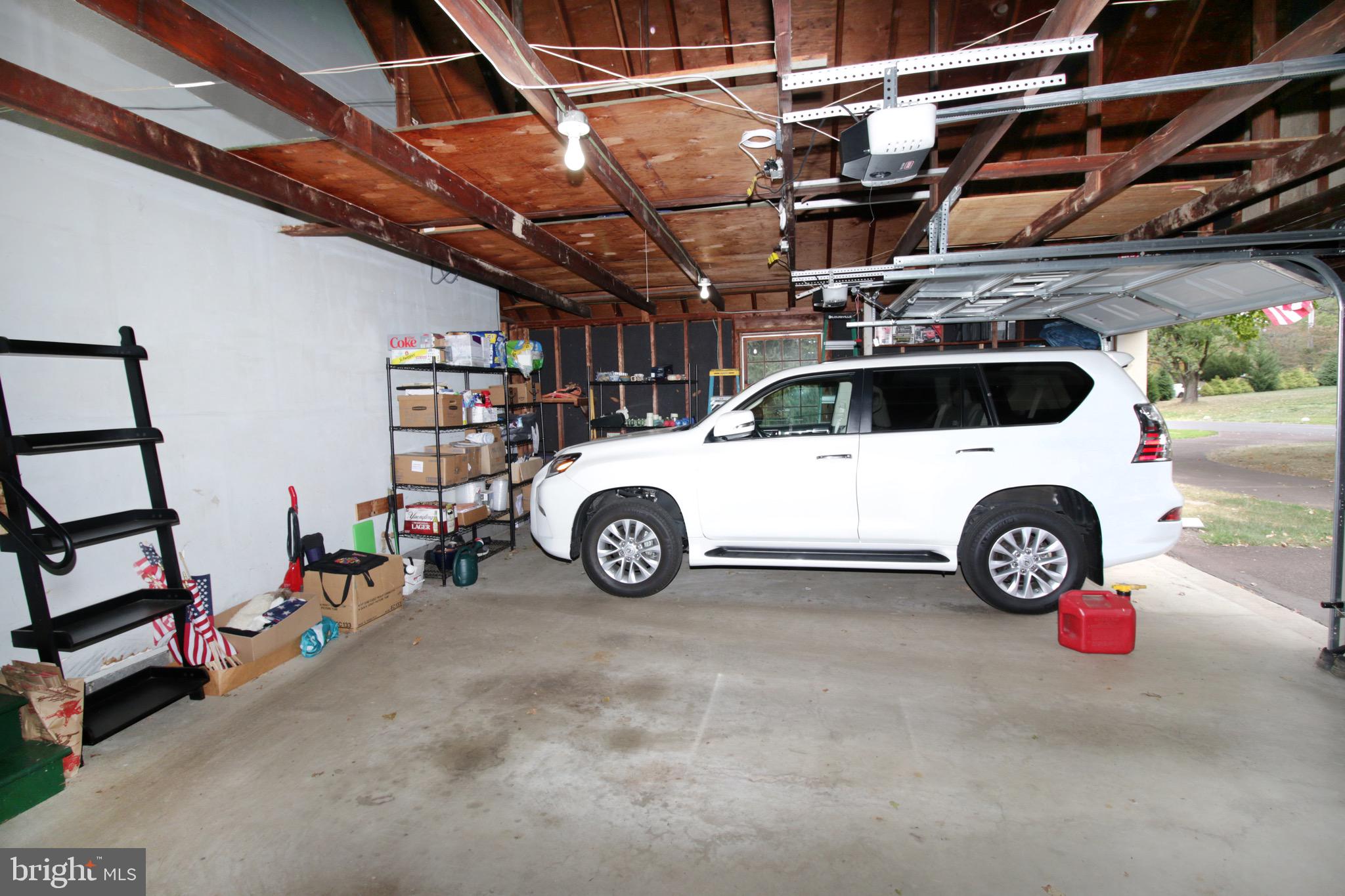 PEBBLE HILL - Residential Lease