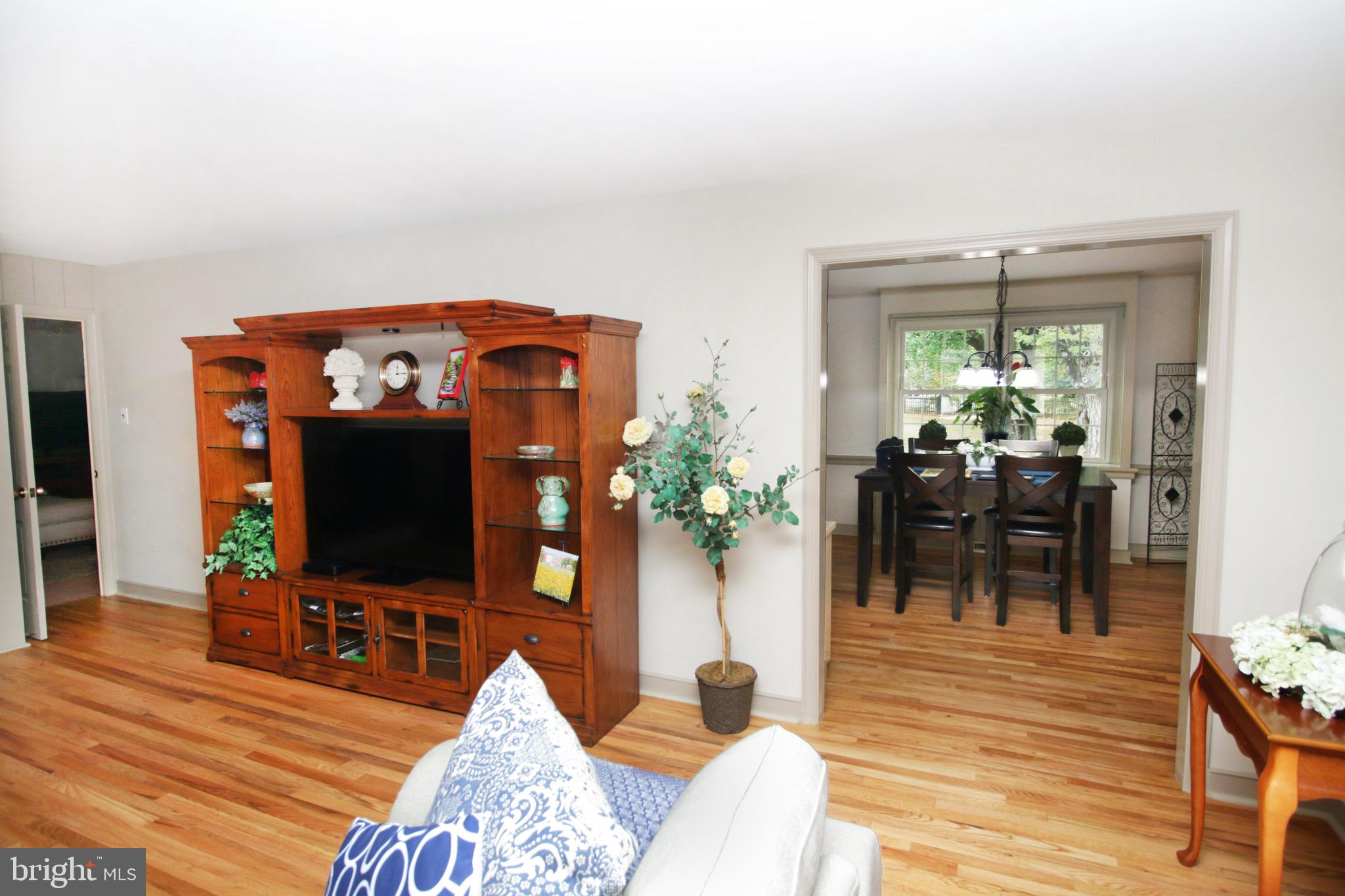 PEBBLE HILL - Residential Lease