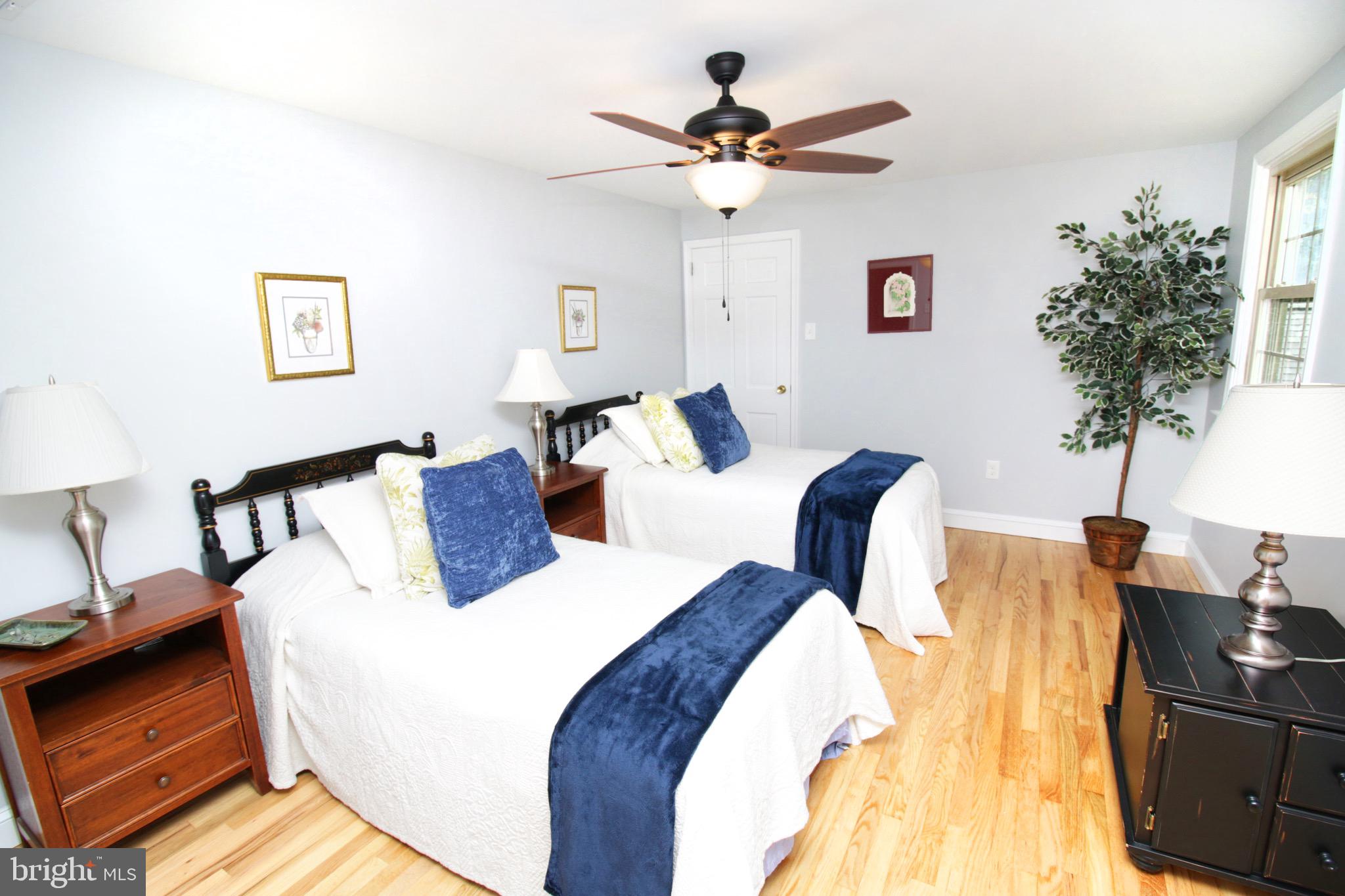 PEBBLE HILL - Residential Lease