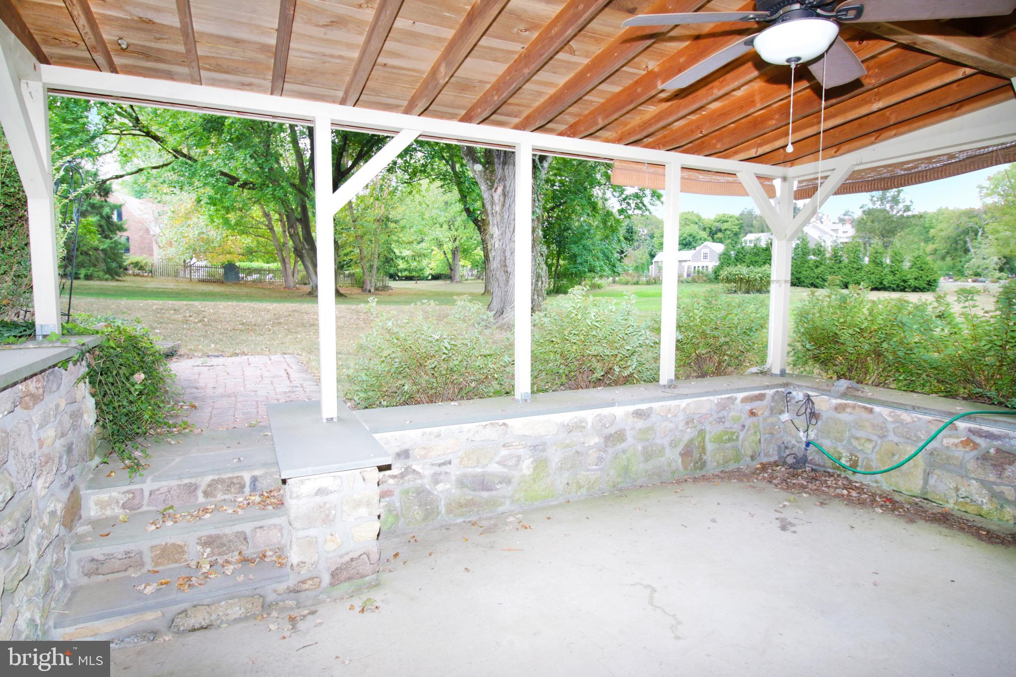 PEBBLE HILL - Residential Lease