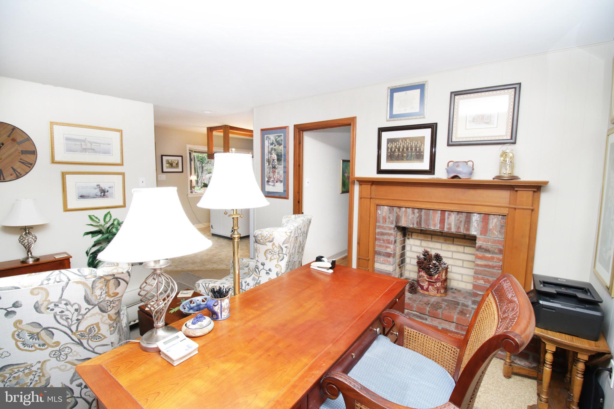 PEBBLE HILL - Residential Lease