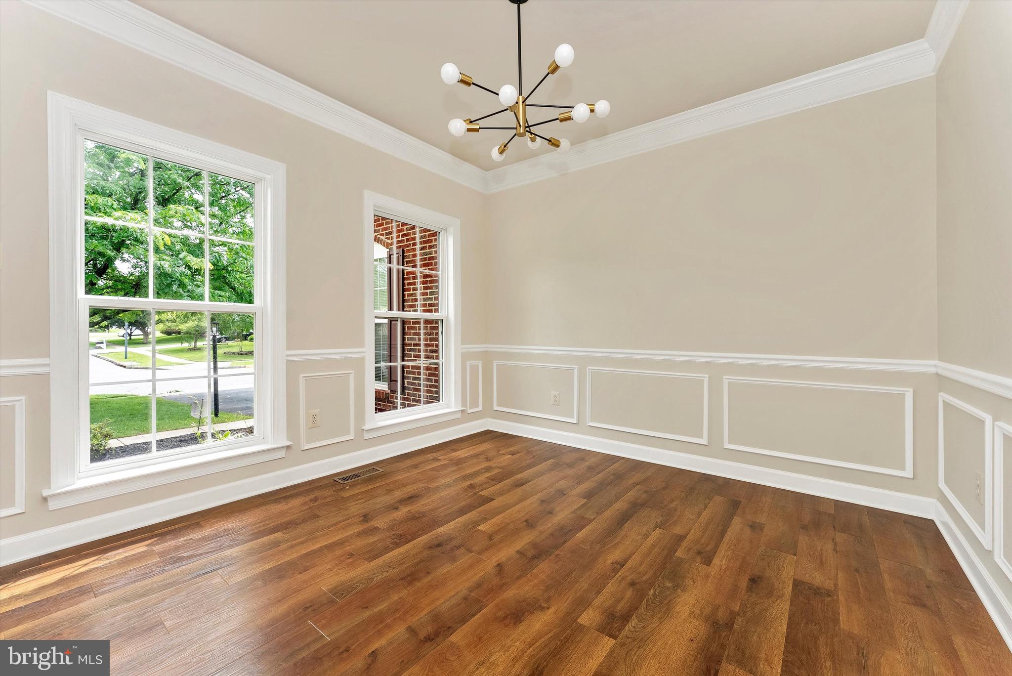 SUN MEADOW - Residential