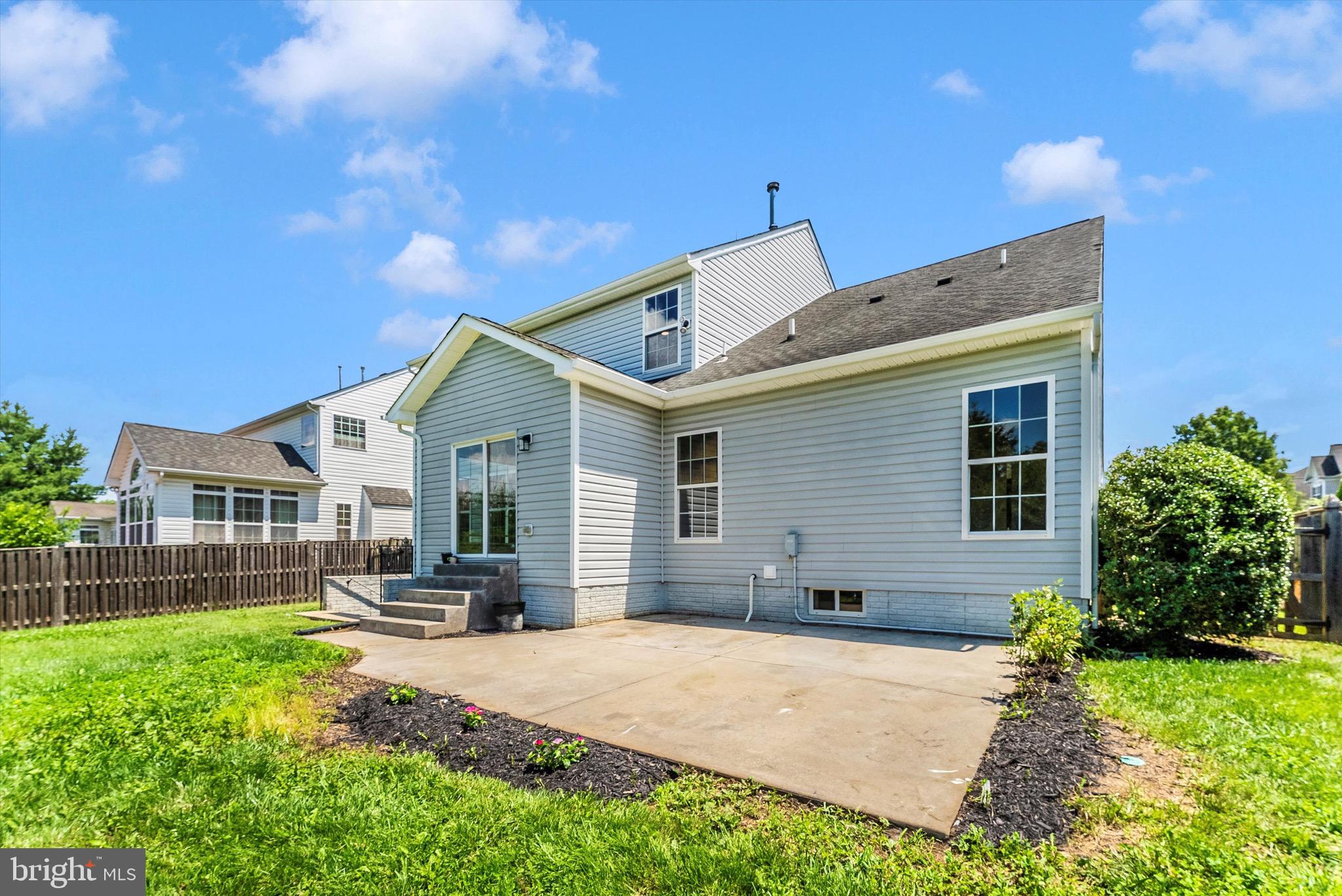 SUN MEADOW - Residential