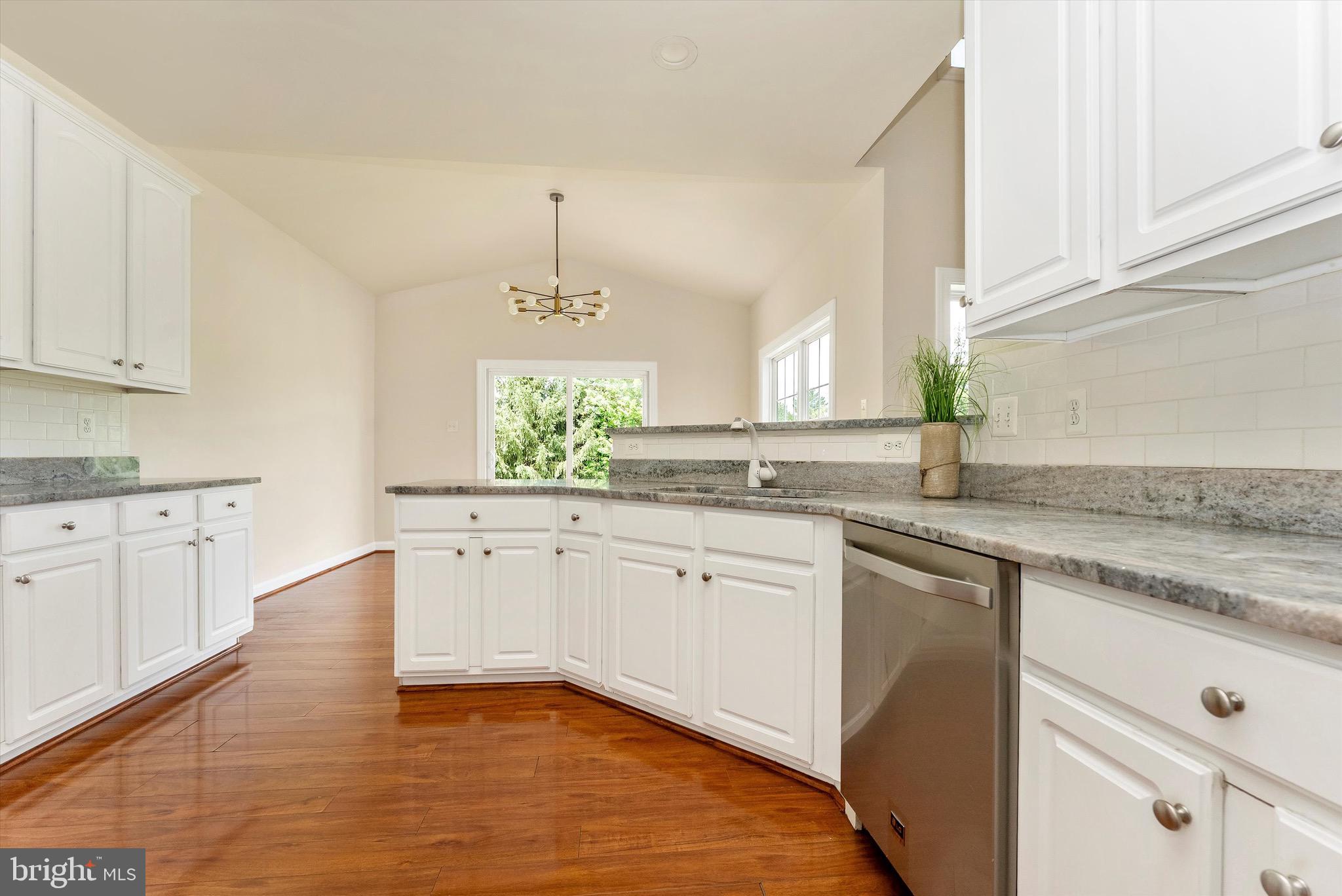 SUN MEADOW - Residential