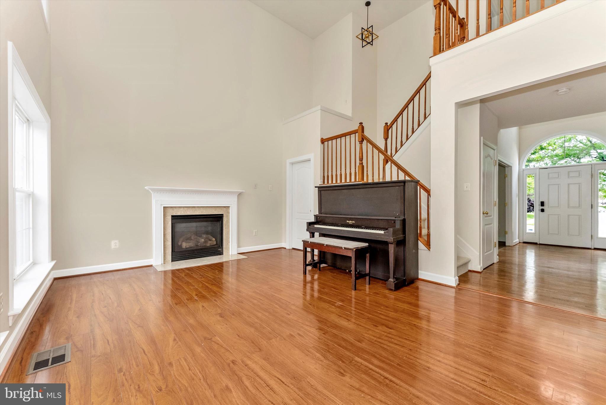 SUN MEADOW - Residential