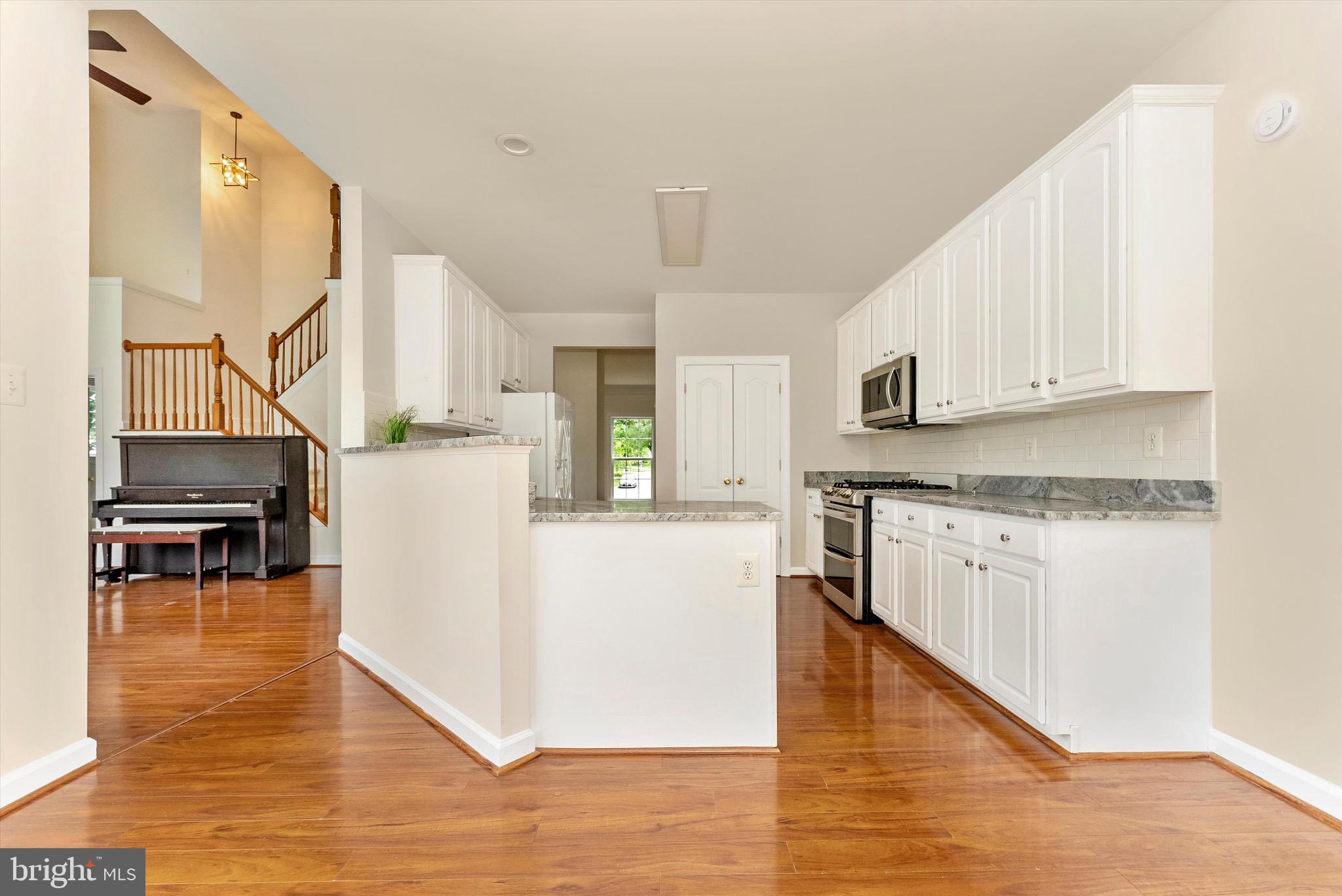 SUN MEADOW - Residential