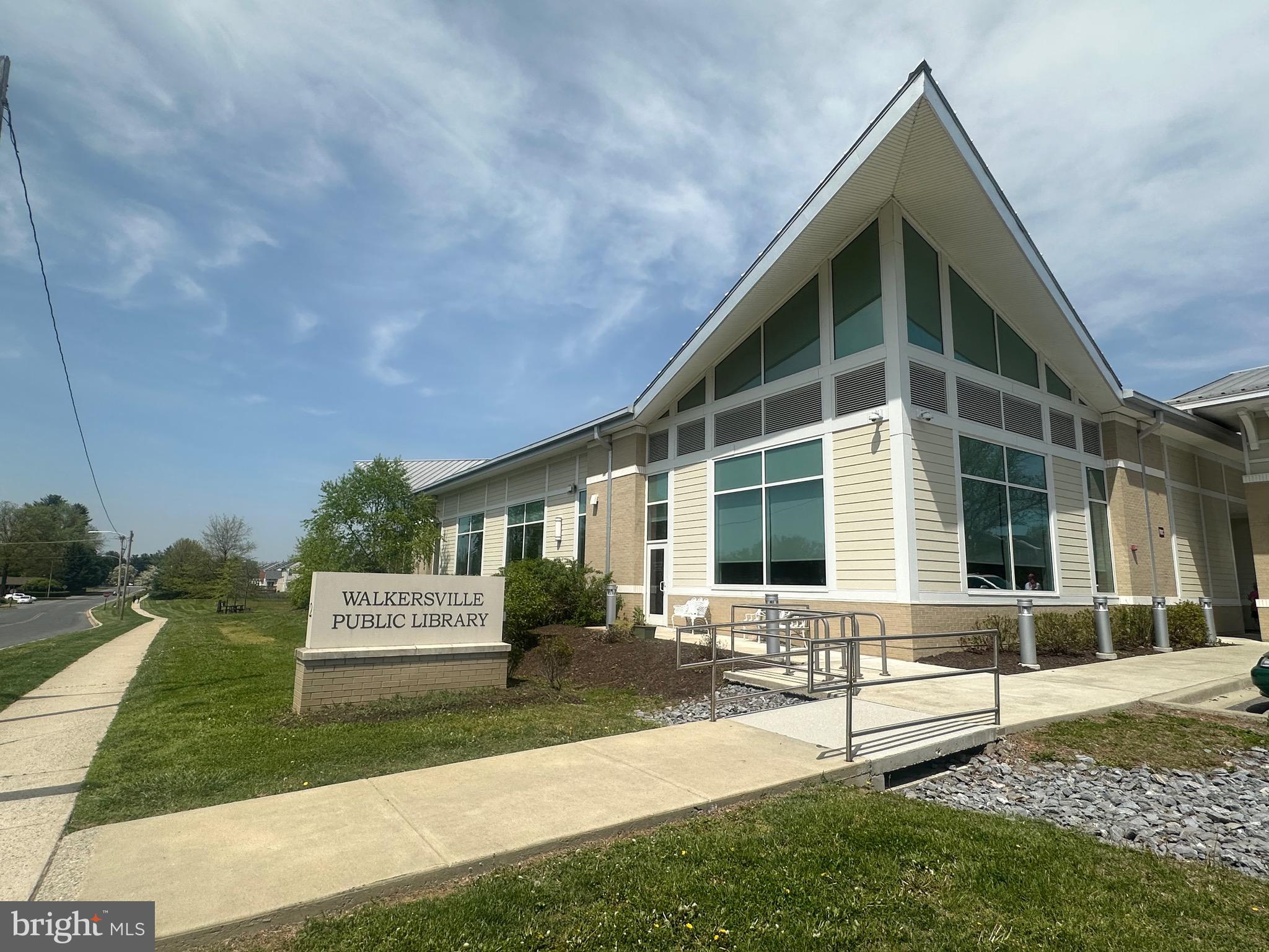 SUN MEADOW - Residential