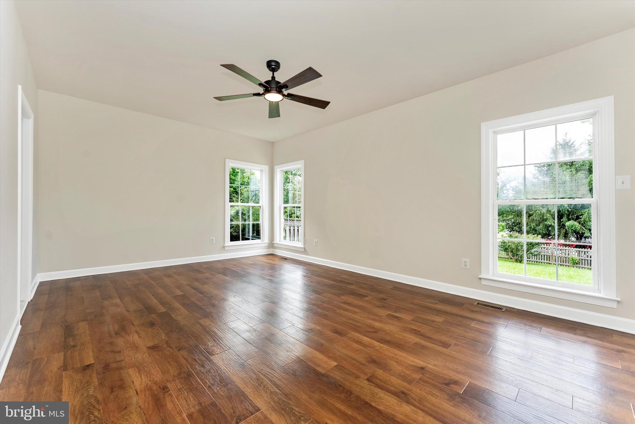 SUN MEADOW - Residential