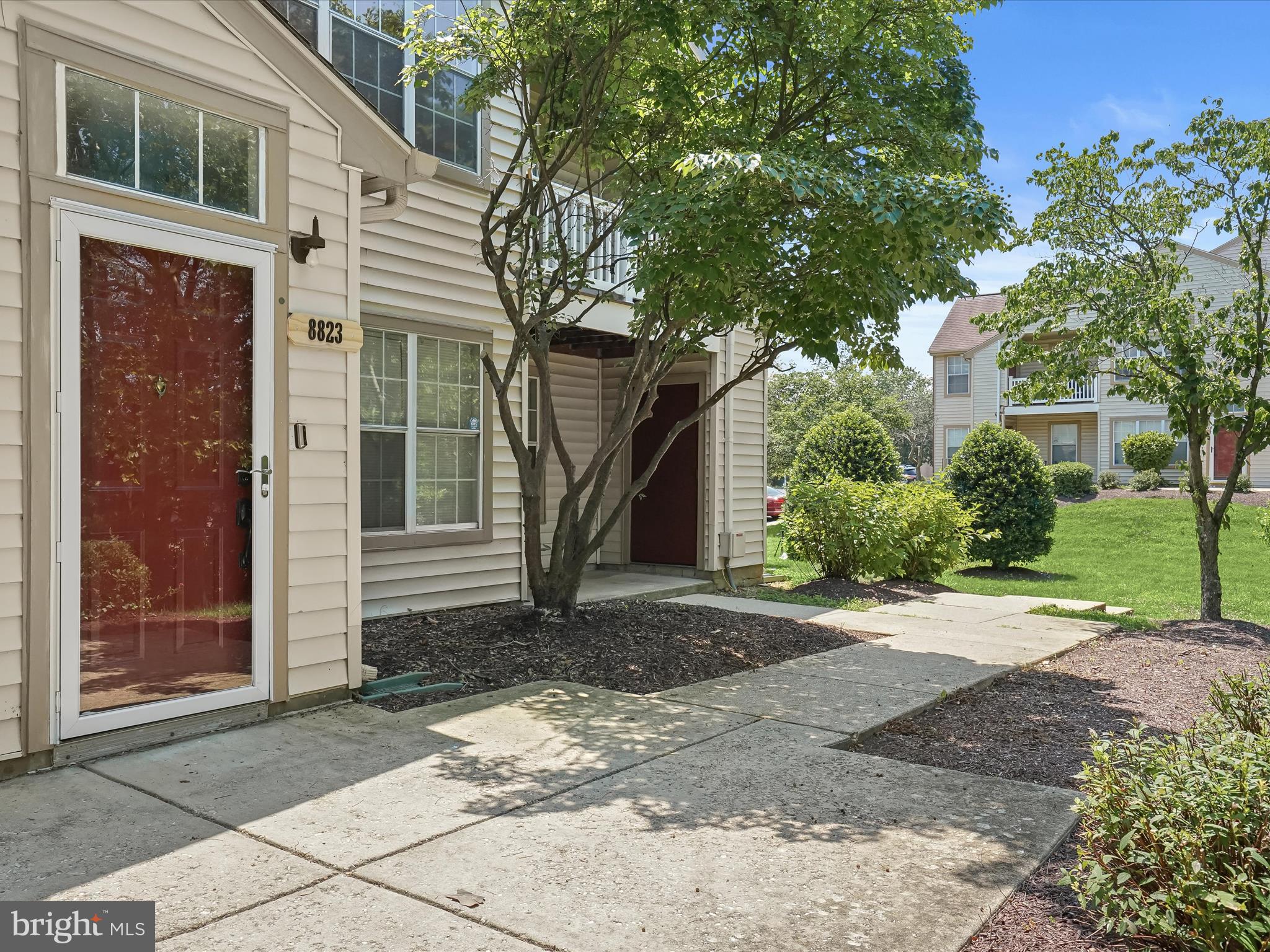 8823 RUSLAND COURT