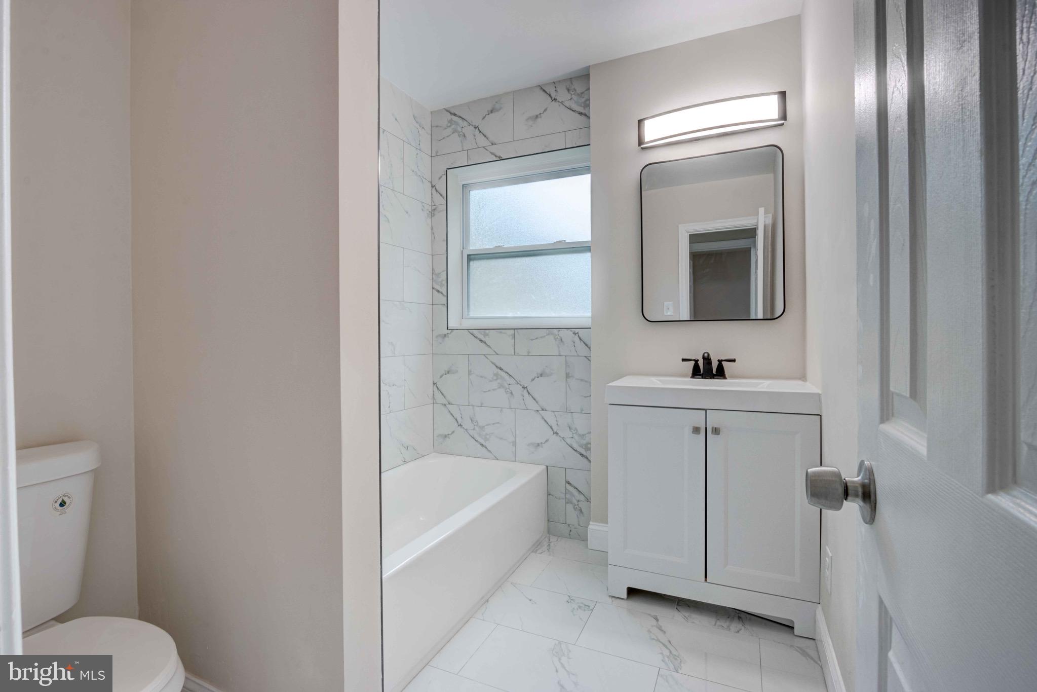 SILVER SPRING CNTRY CLUB - Residential