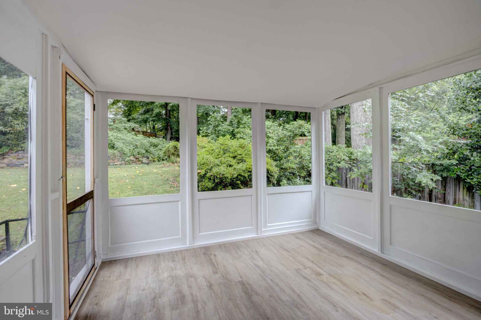 SILVER SPRING CNTRY CLUB - Residential