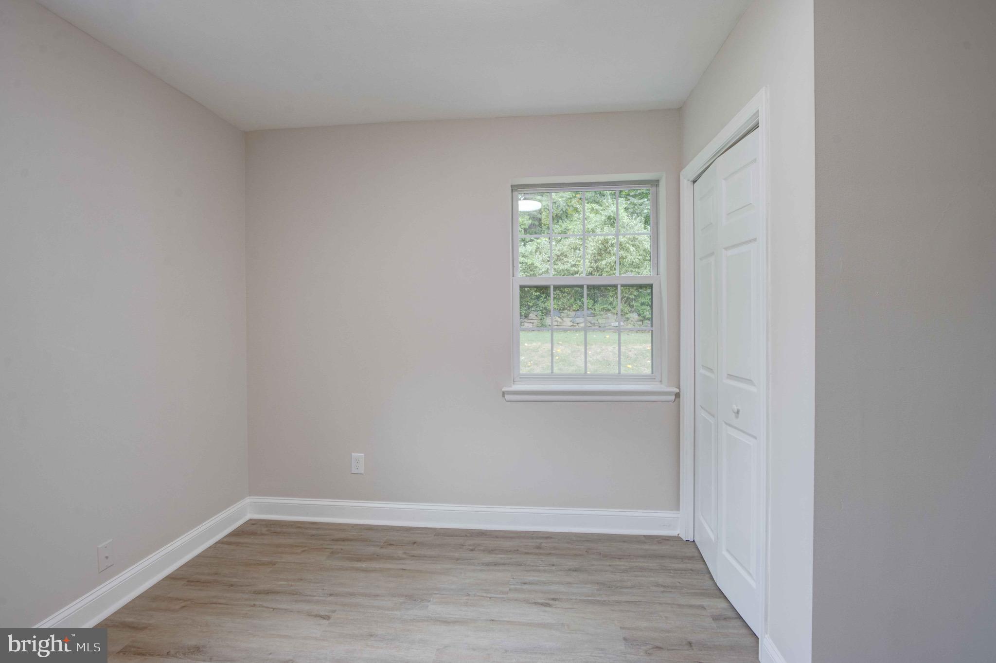 SILVER SPRING CNTRY CLUB - Residential