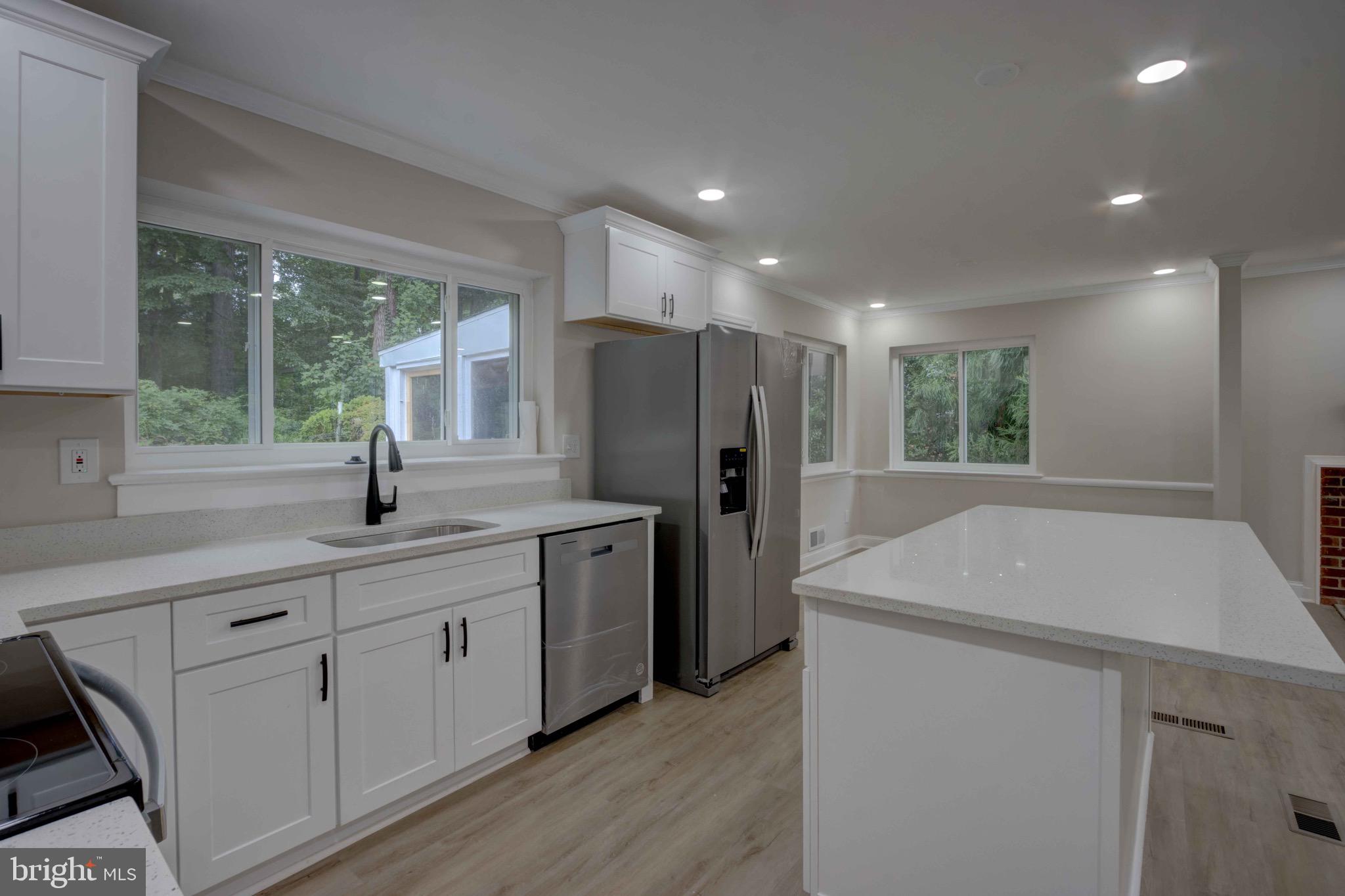 SILVER SPRING CNTRY CLUB - Residential