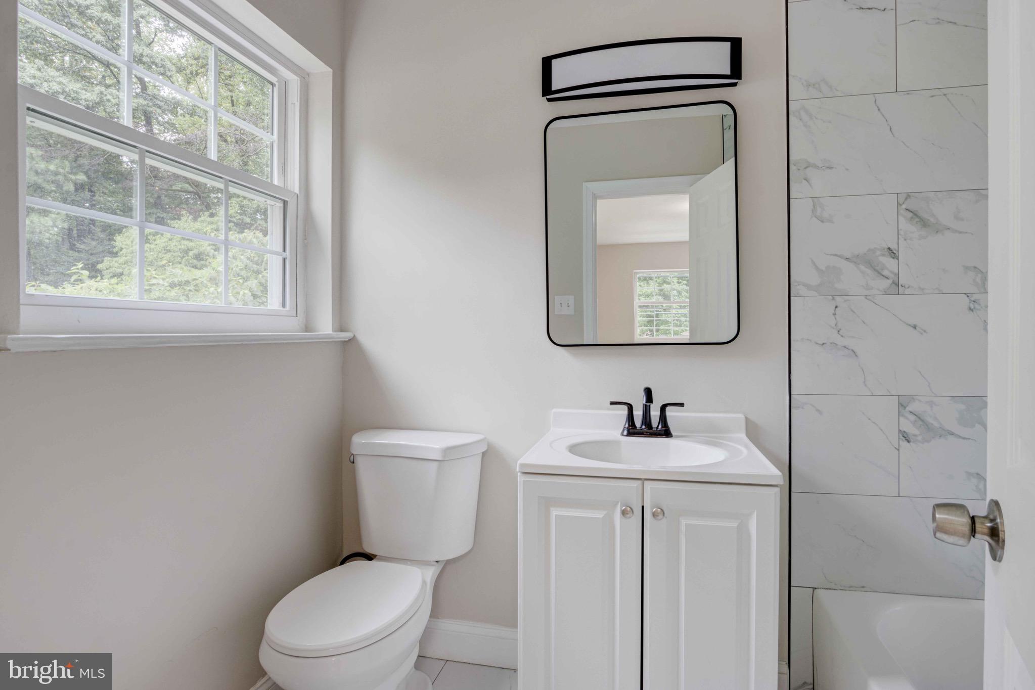 SILVER SPRING CNTRY CLUB - Residential