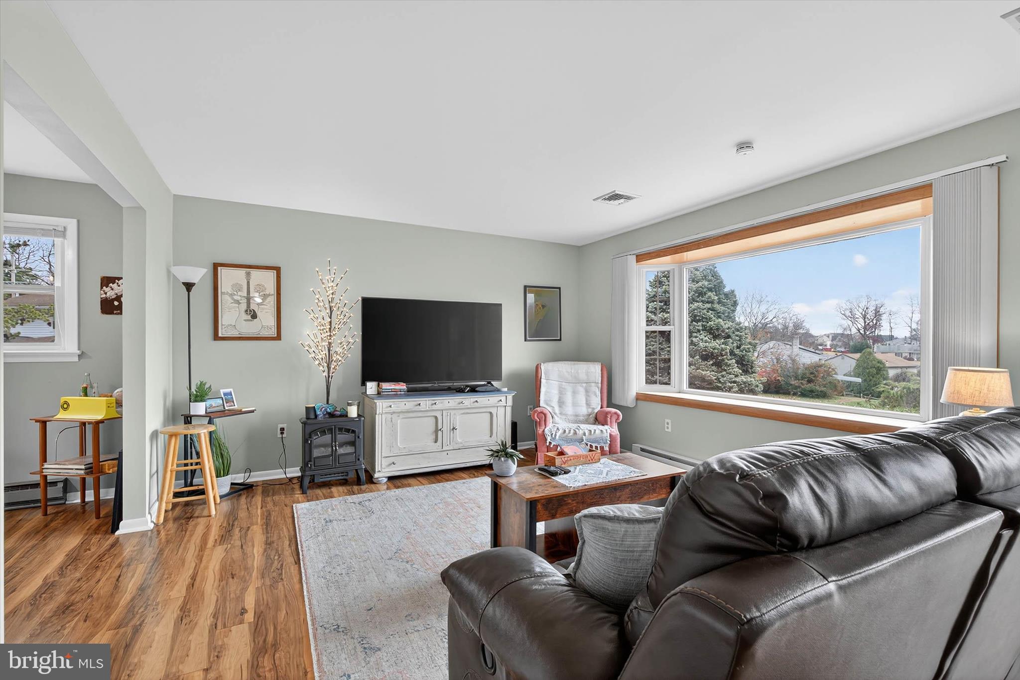 AMITY GARDENS - Residential