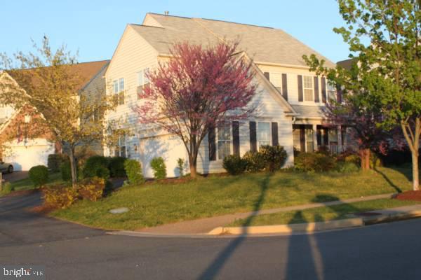 SOUTH RIDING - Residential Lease