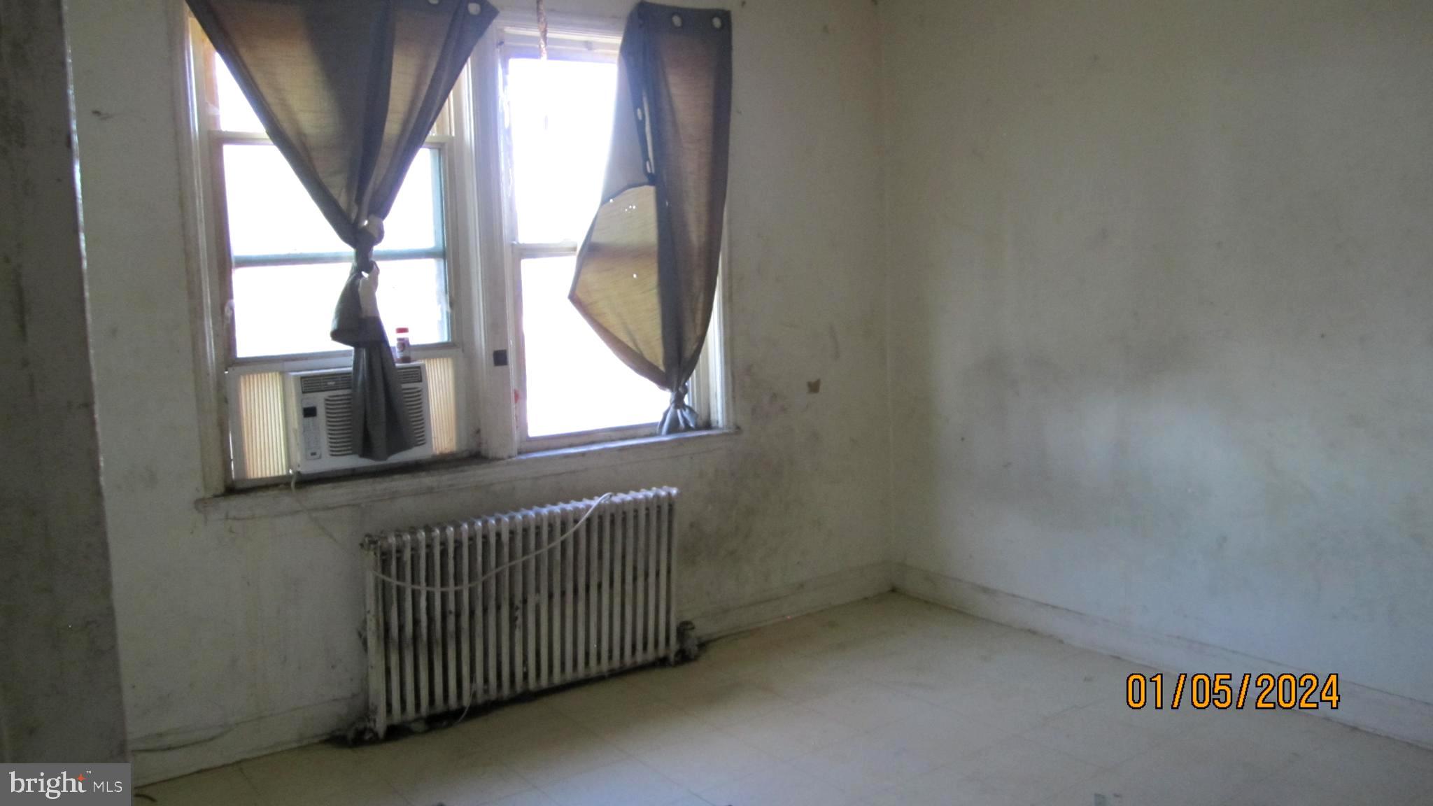 EAST ARLINGTON - Residential