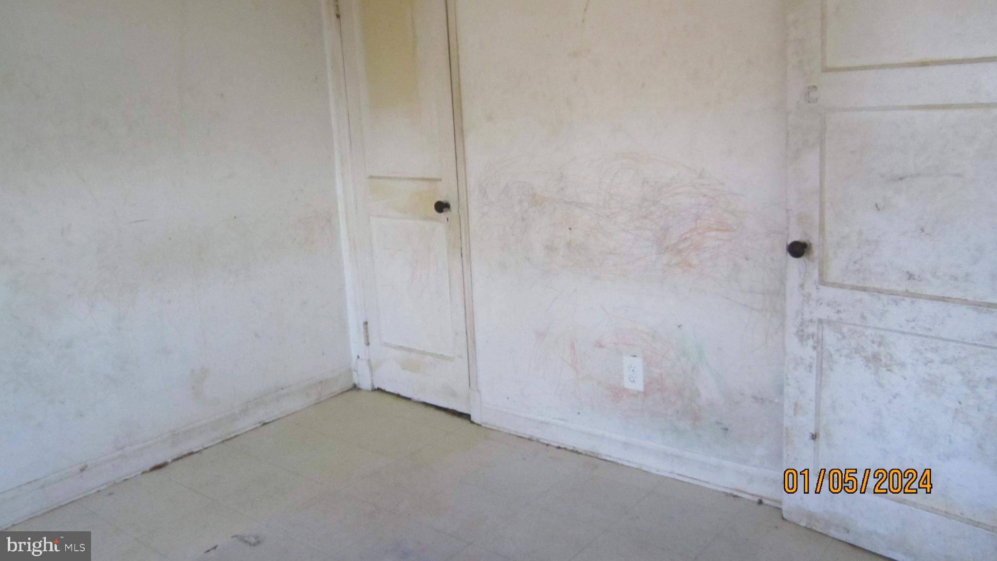 EAST ARLINGTON - Residential