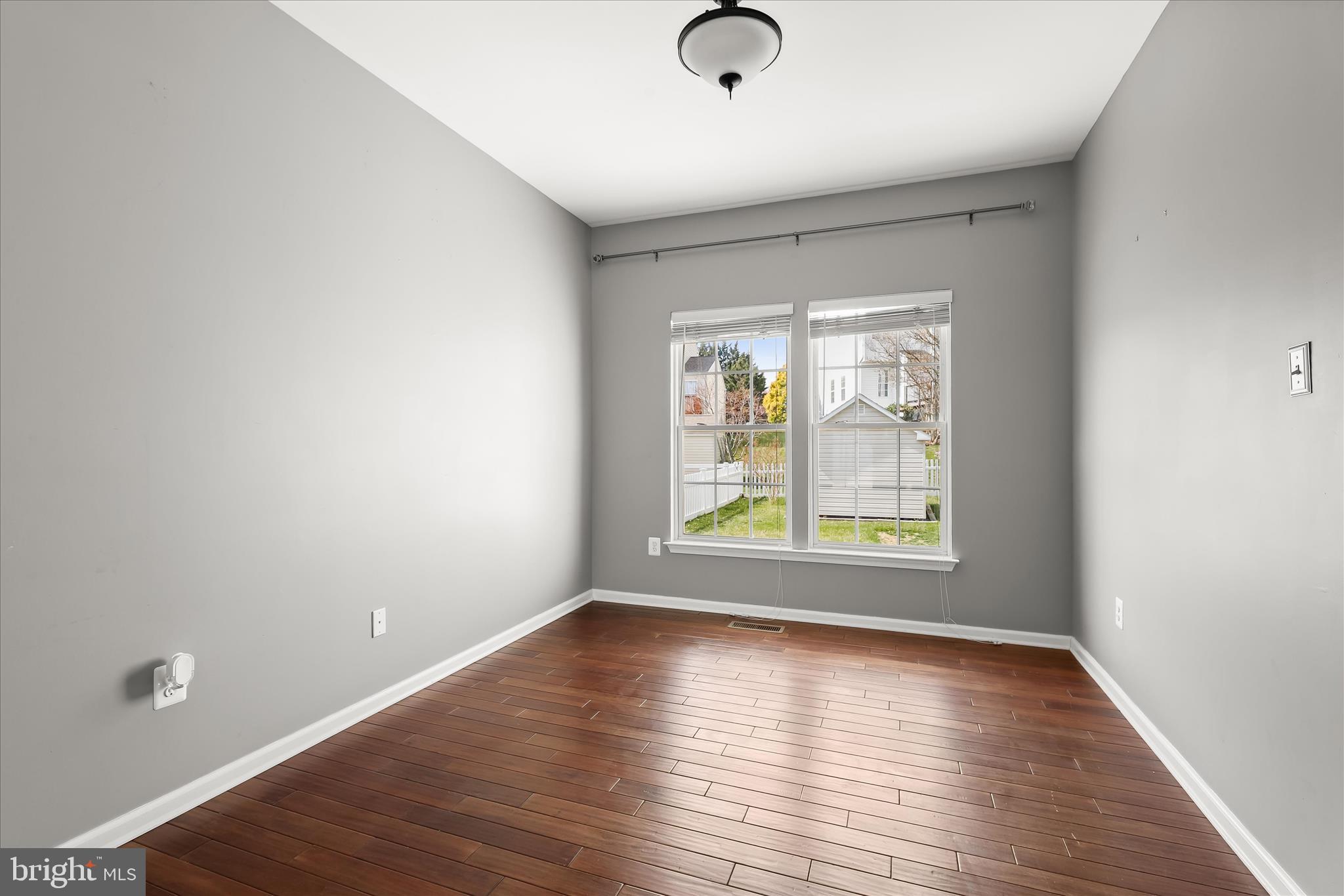 NOTTINGHAM VILLAGE - Residential