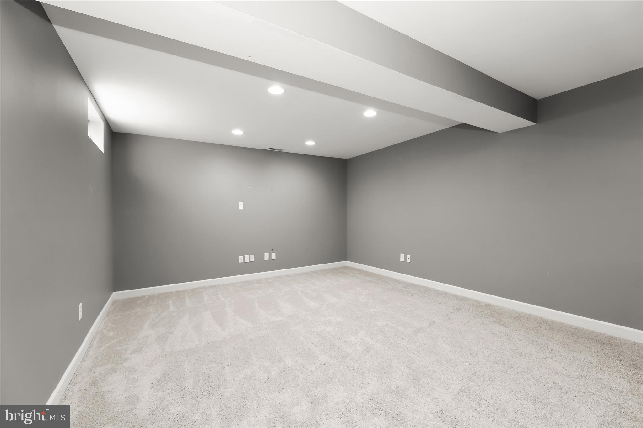 NOTTINGHAM VILLAGE - Residential