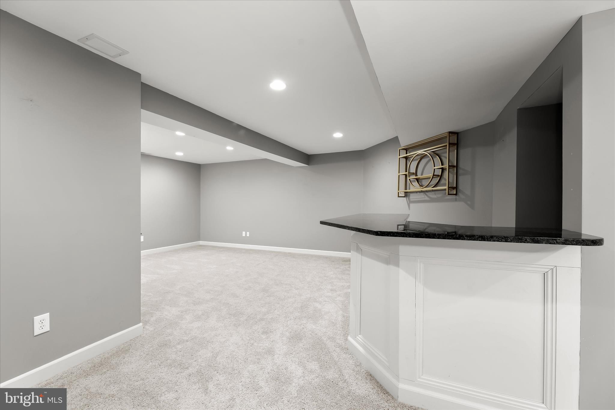 NOTTINGHAM VILLAGE - Residential