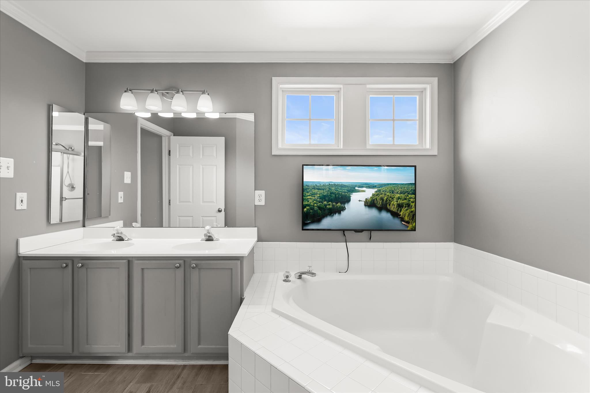 NOTTINGHAM VILLAGE - Residential