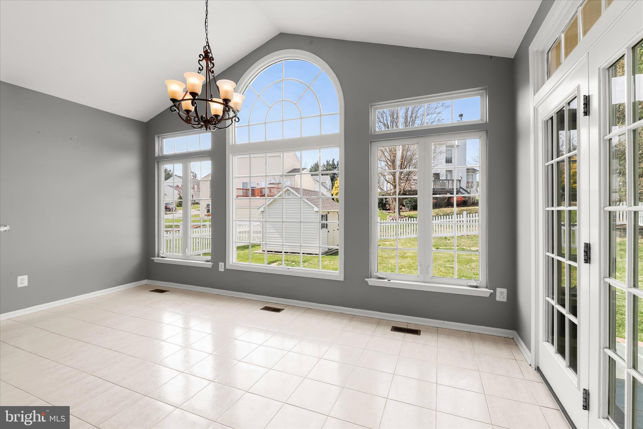 NOTTINGHAM VILLAGE - Residential