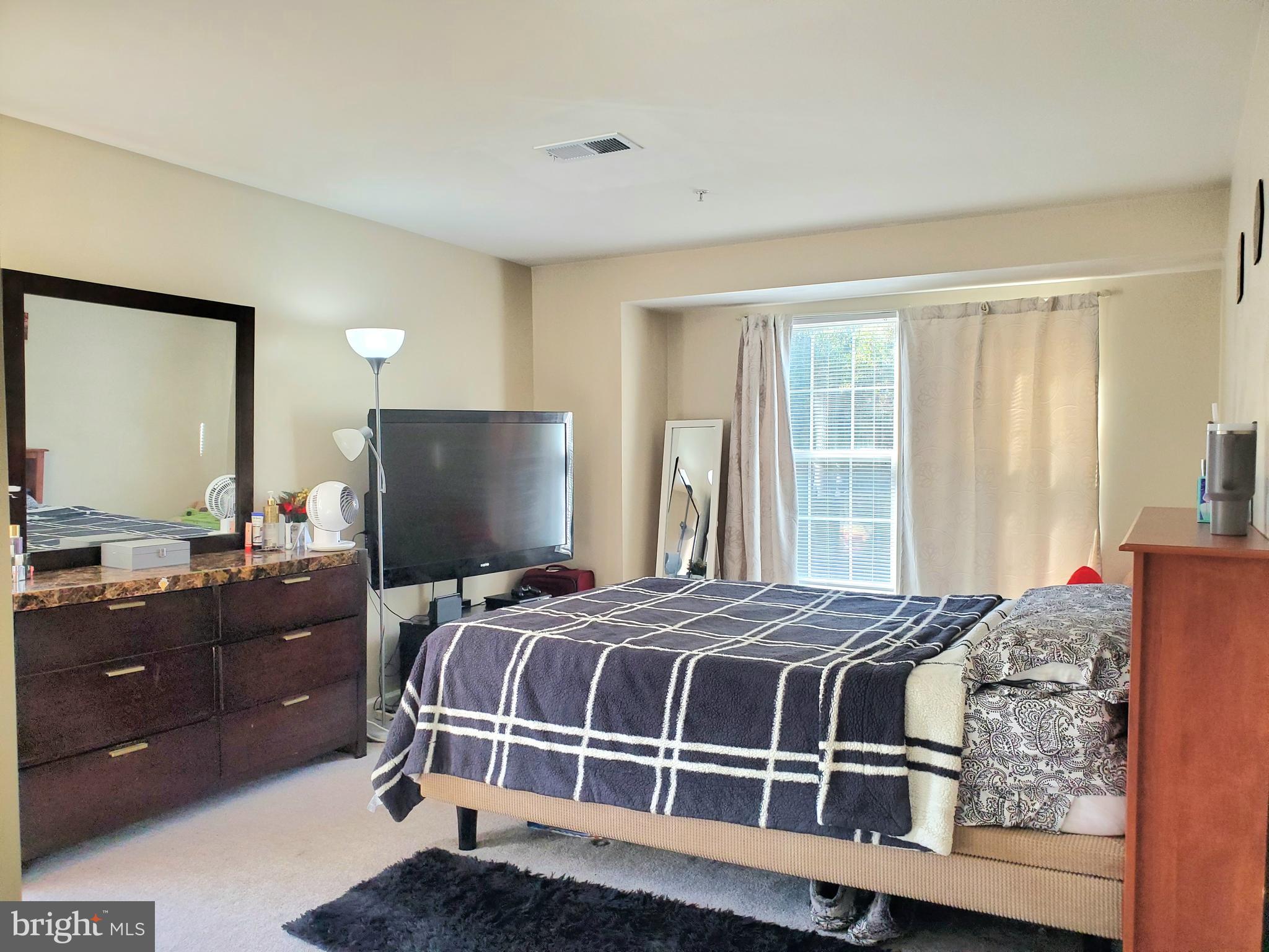 SOUTH MEADOWS - Residential Lease