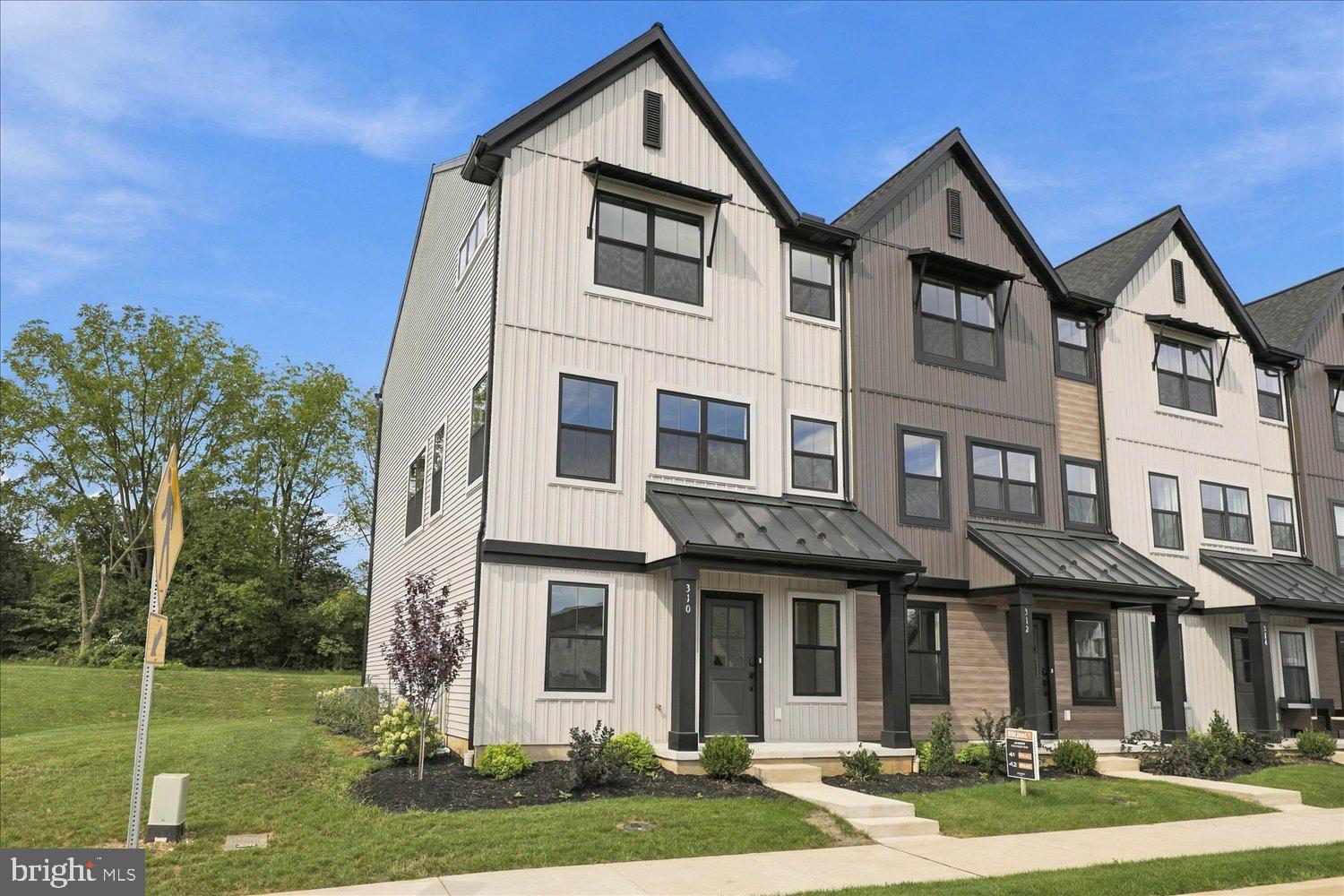 310 FLORA BOULEVARD