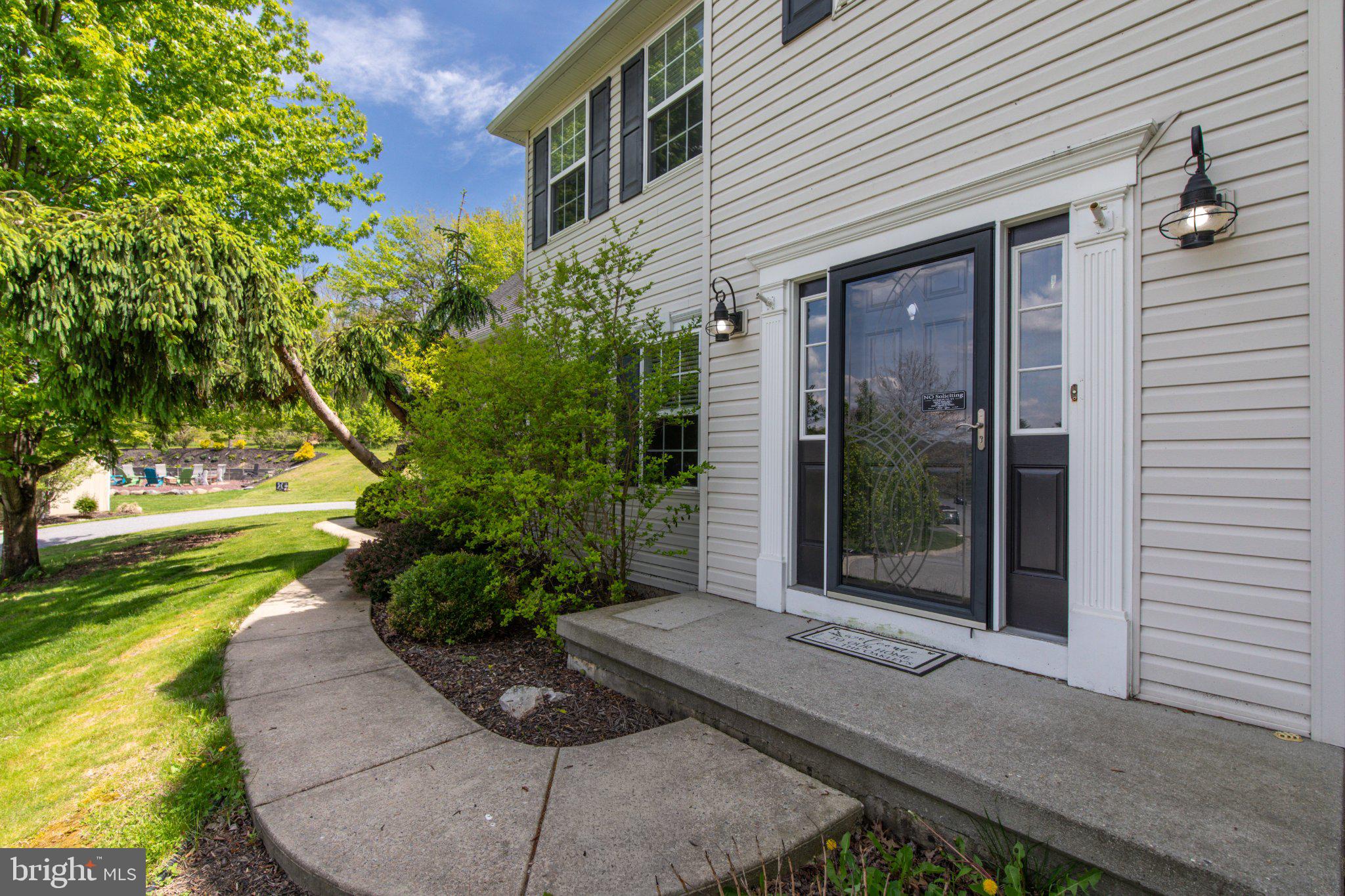 115 HOLLY ROAD