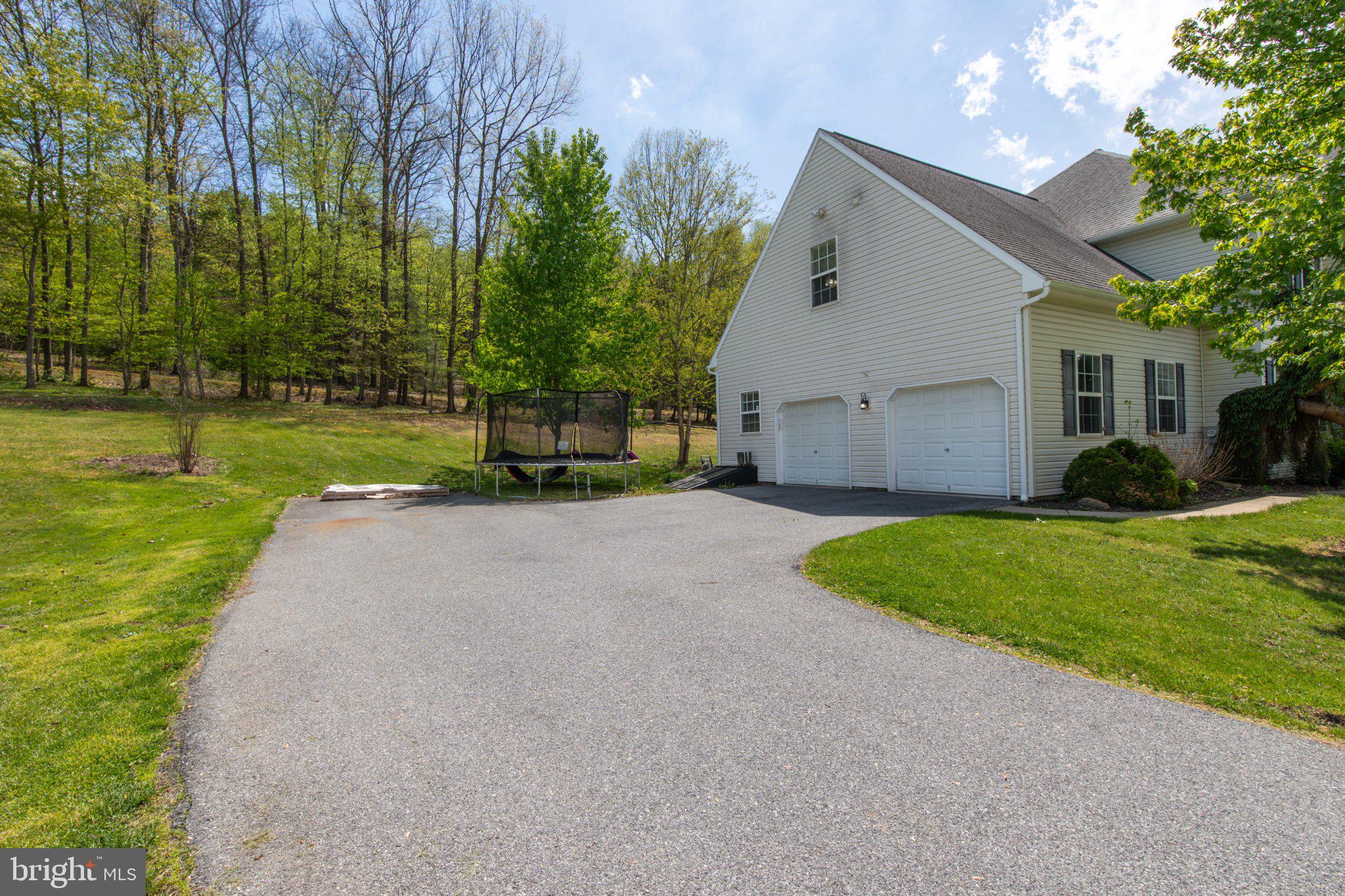 115 HOLLY ROAD