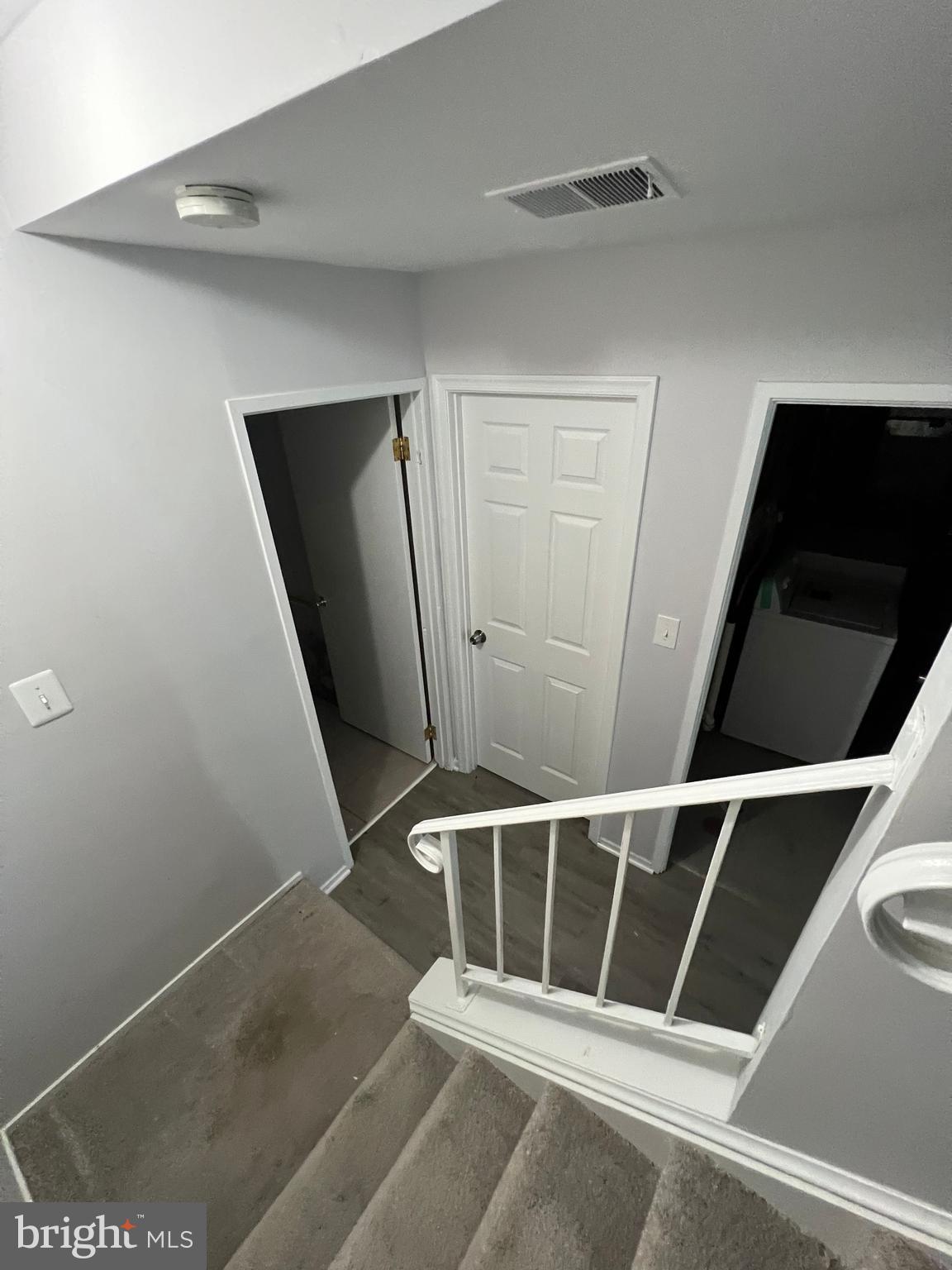 DERWOOD STATION - Residential Lease