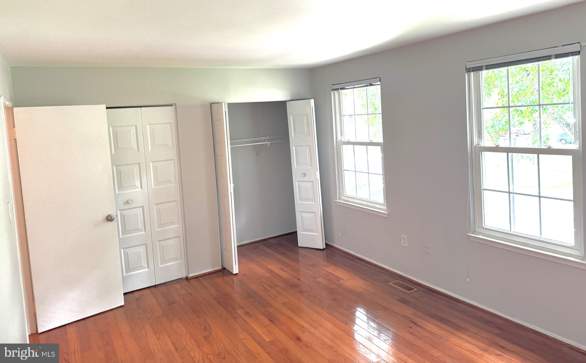 DERWOOD STATION - Residential Lease