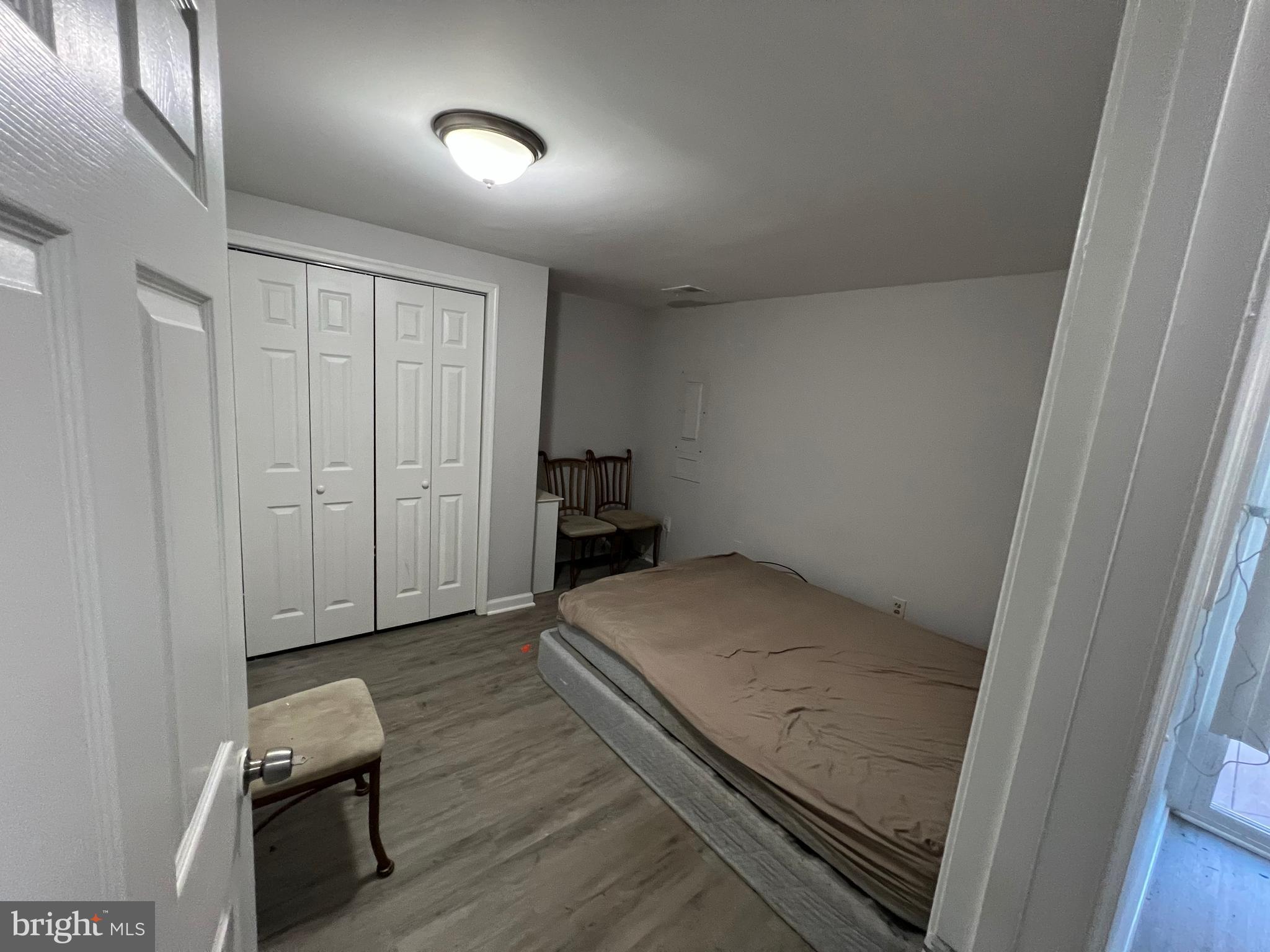 DERWOOD STATION - Residential Lease