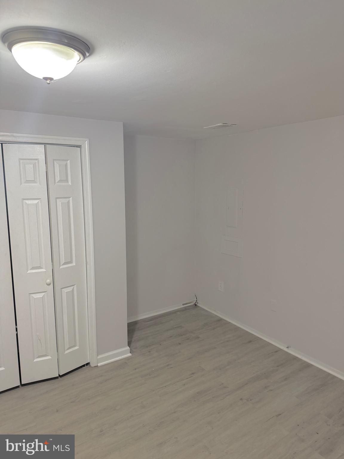 DERWOOD STATION - Residential Lease