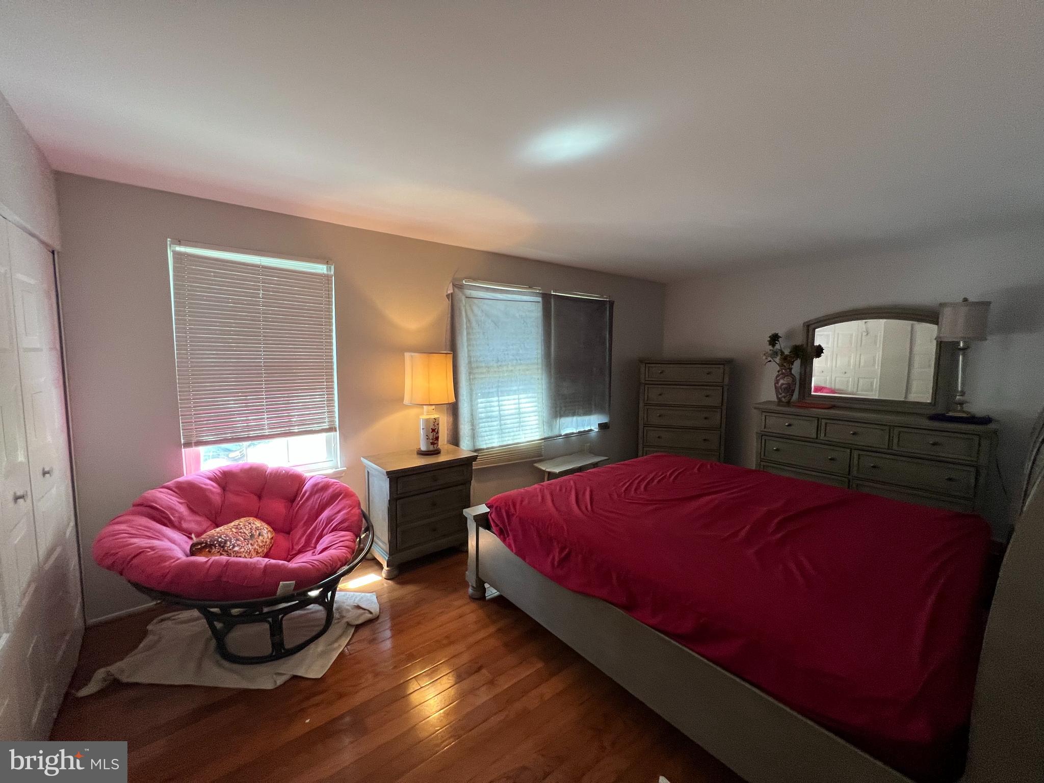 DERWOOD STATION - Residential Lease