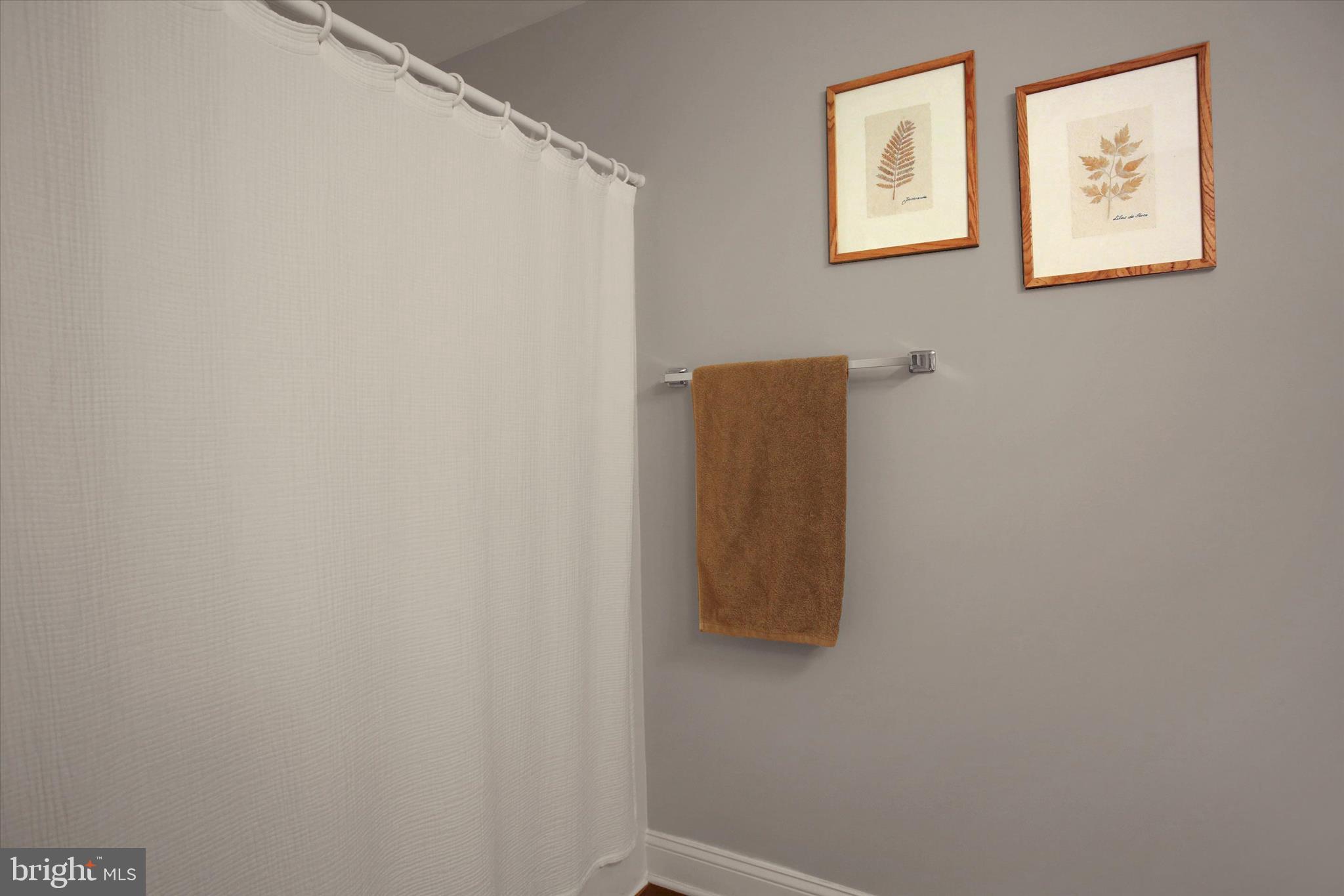 ANTRIM CROSSING - Residential