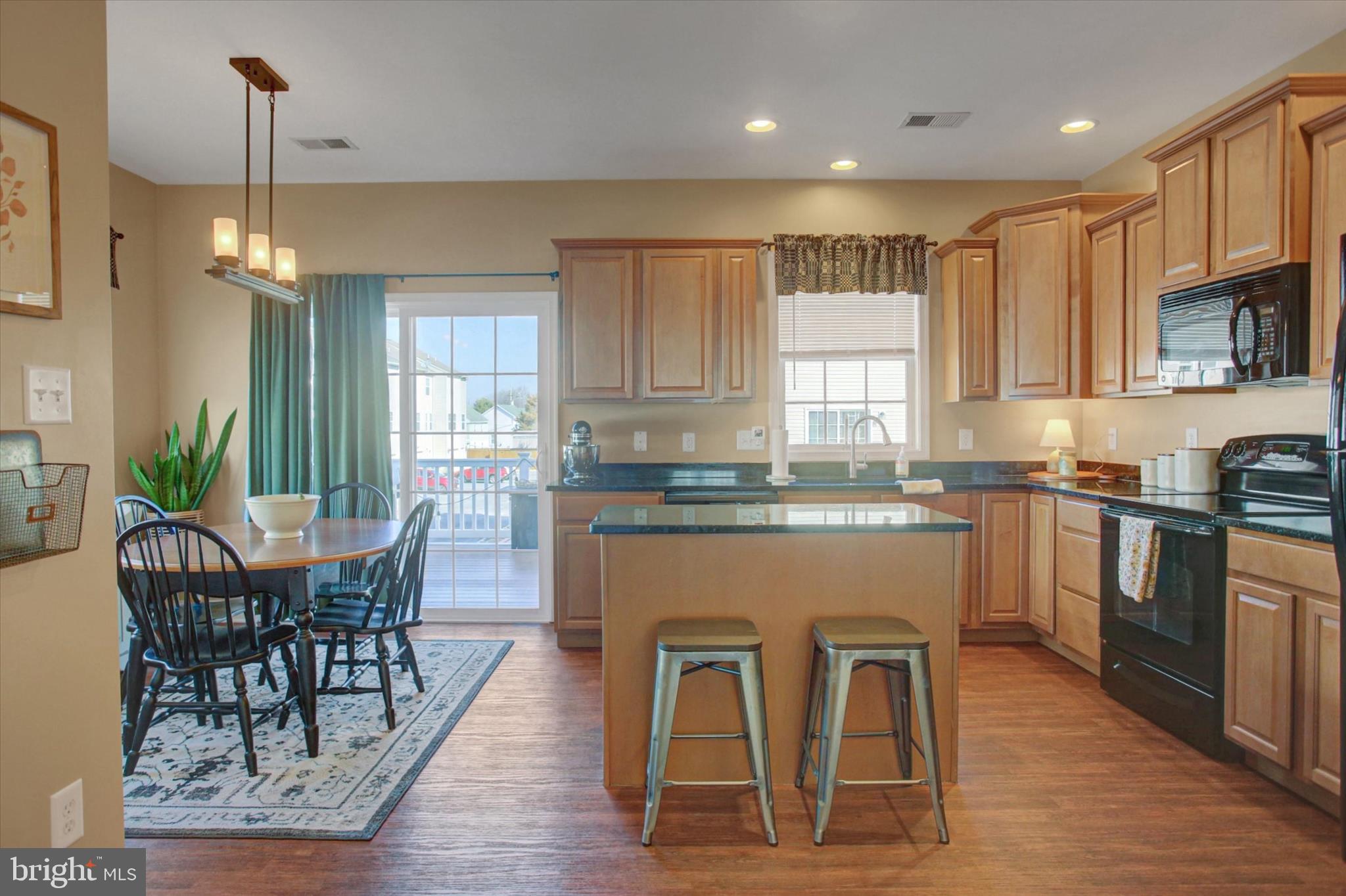 ANTRIM CROSSING - Residential