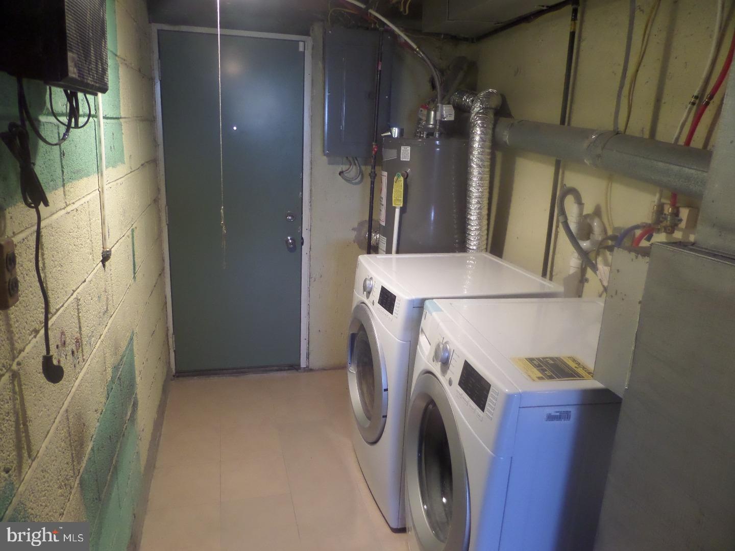 MAYFAIR (WEST) - Residential Lease