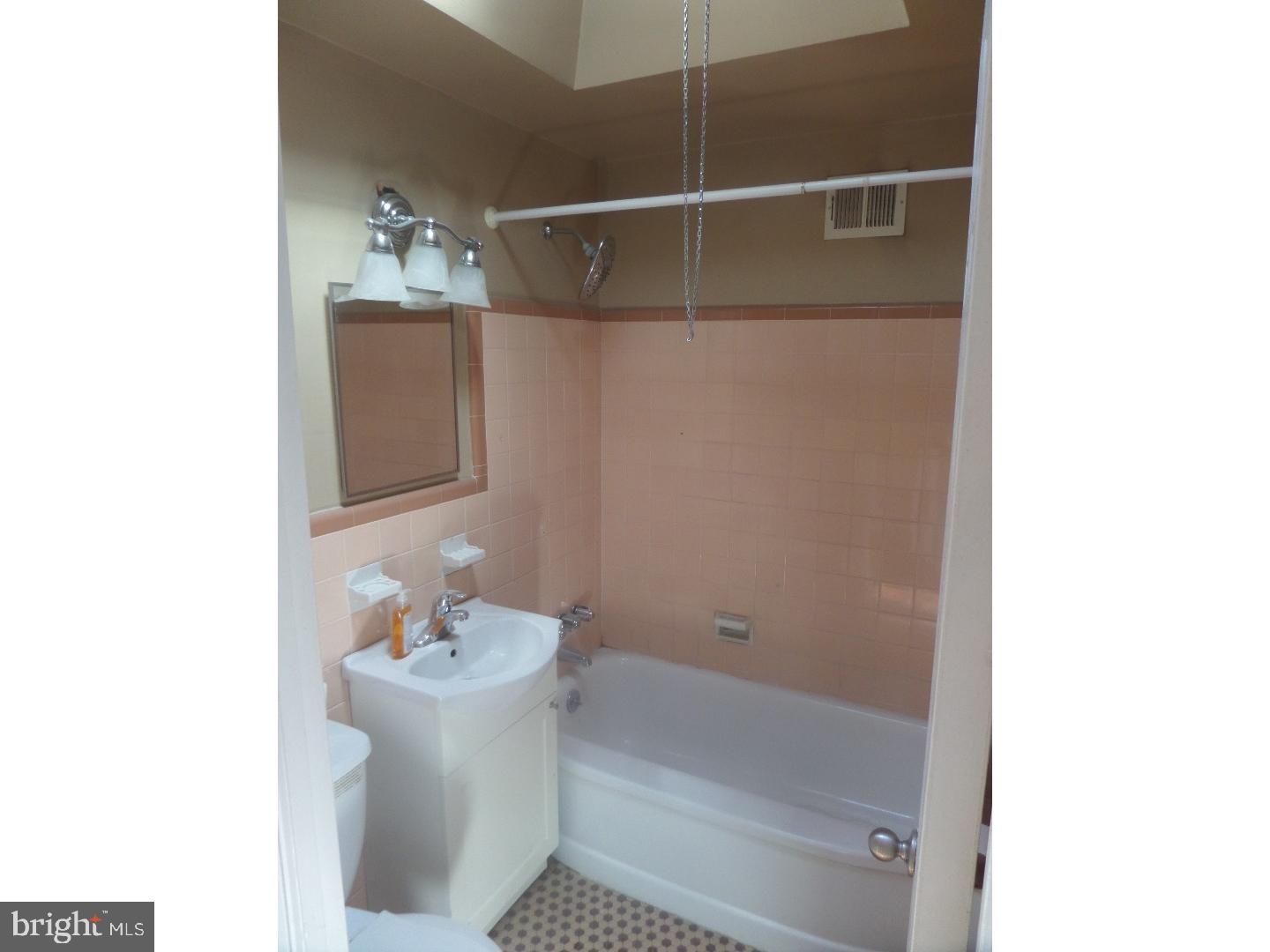 MAYFAIR (WEST) - Residential Lease