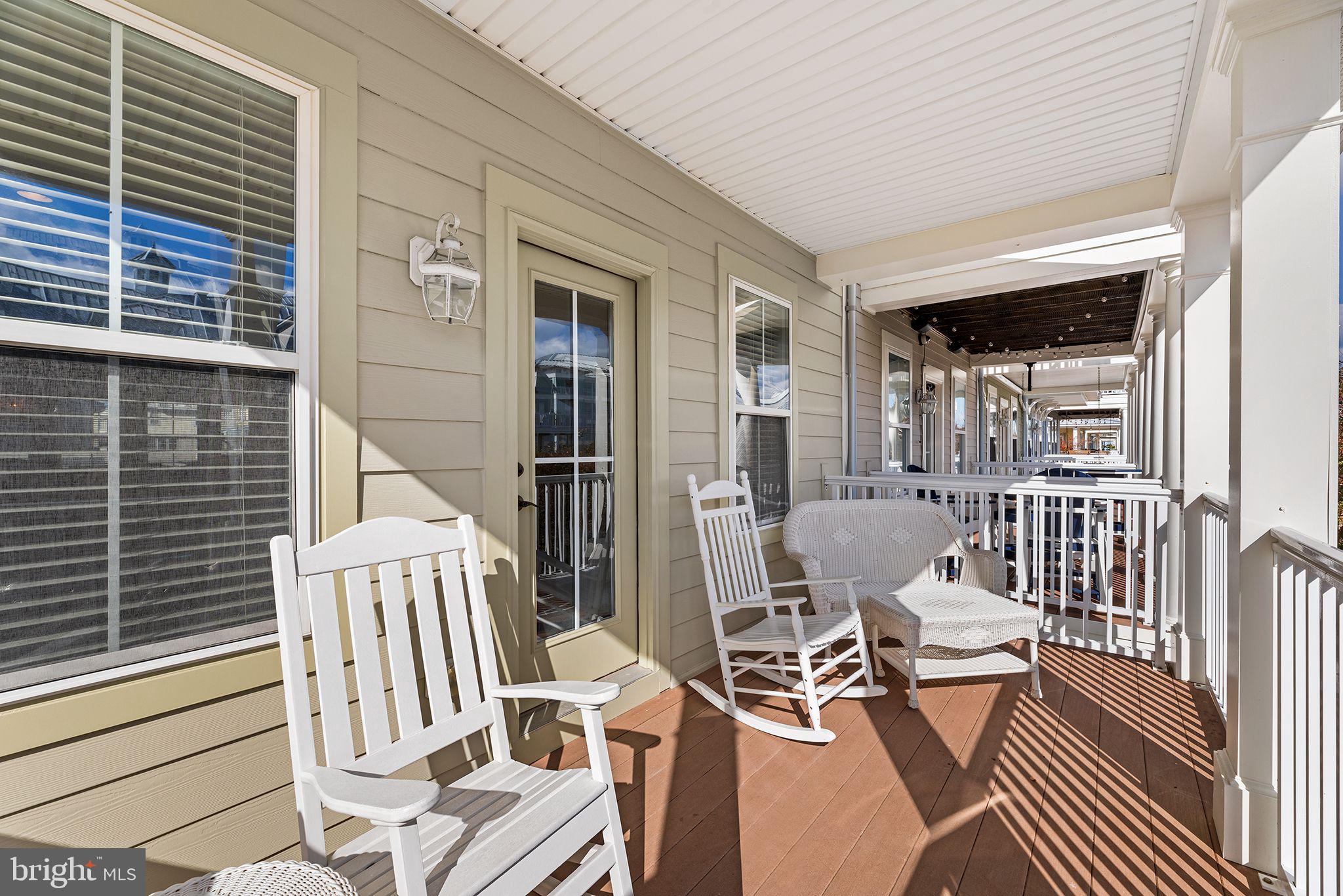 SUNSET ISLAND - Residential