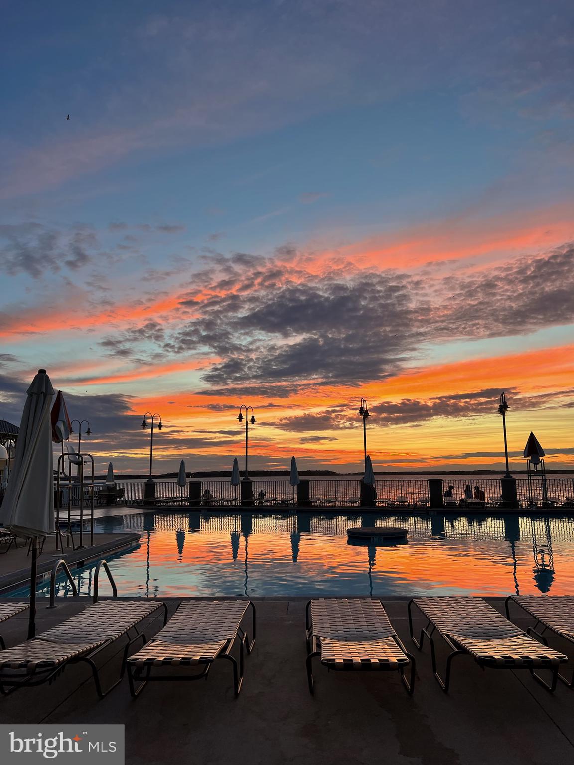 SUNSET ISLAND - Residential