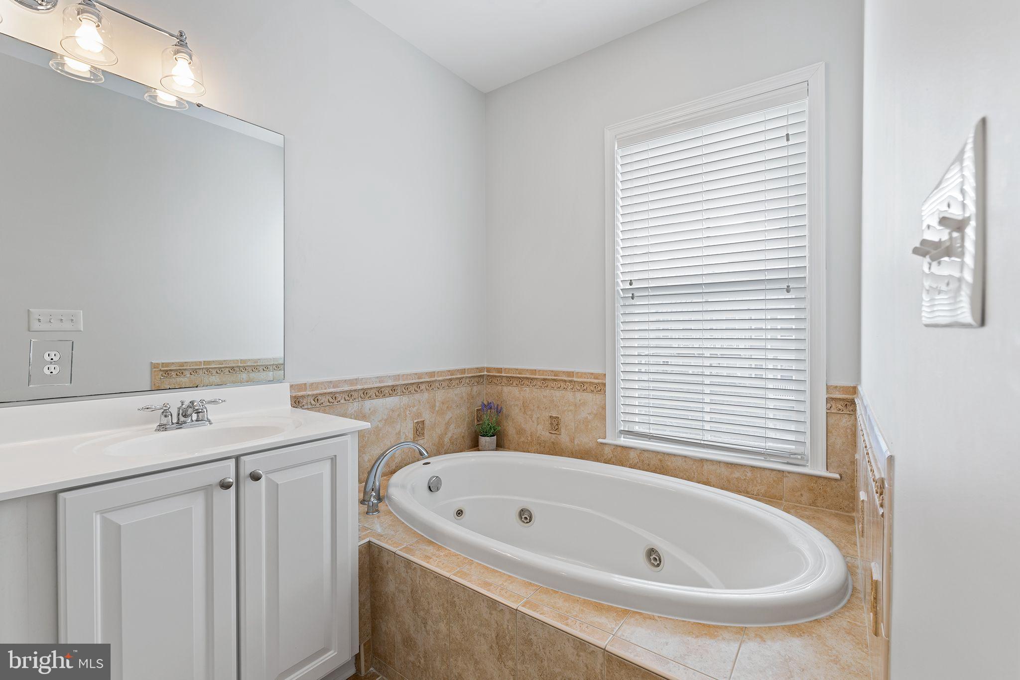 SUNSET ISLAND - Residential