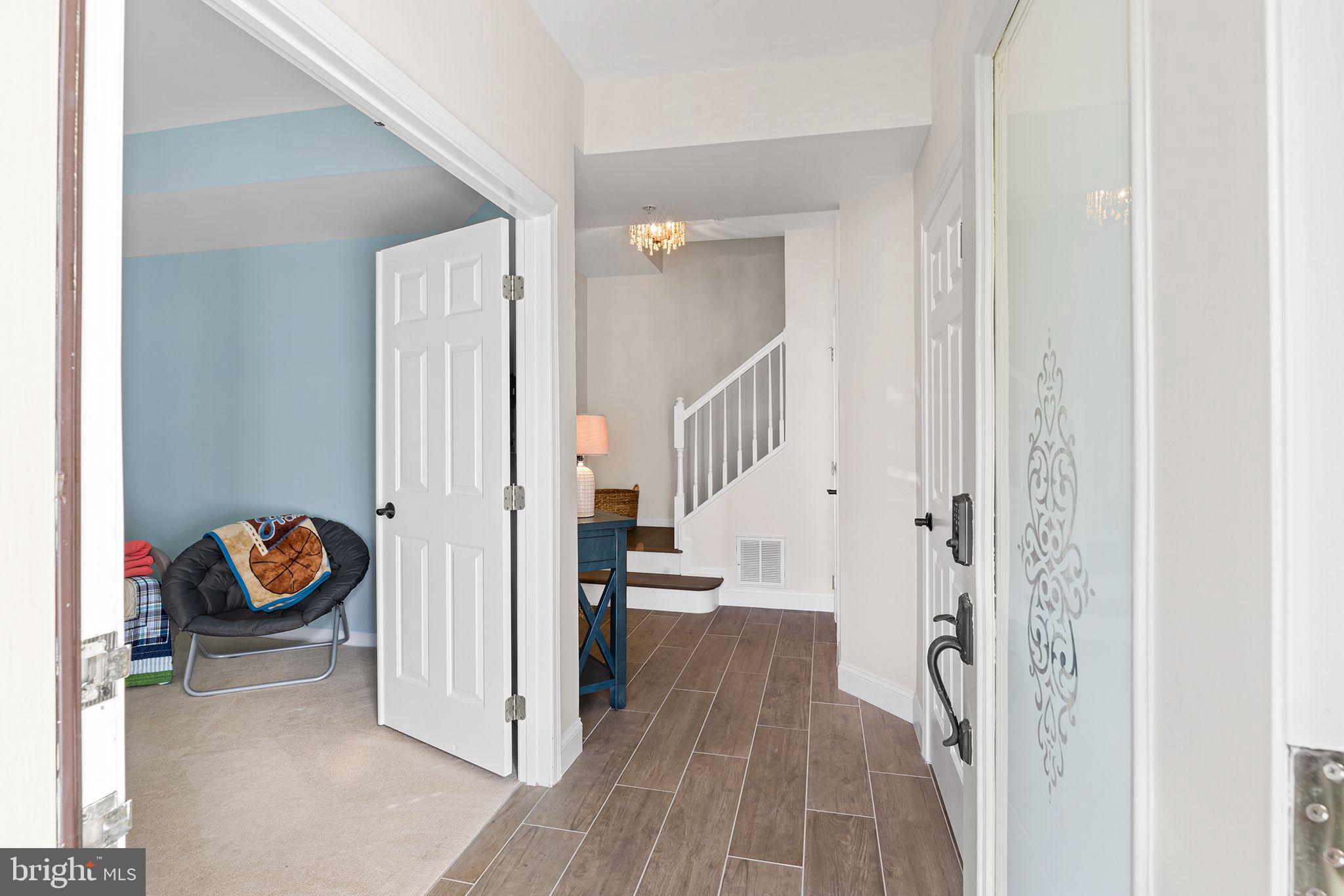 SUNSET ISLAND - Residential