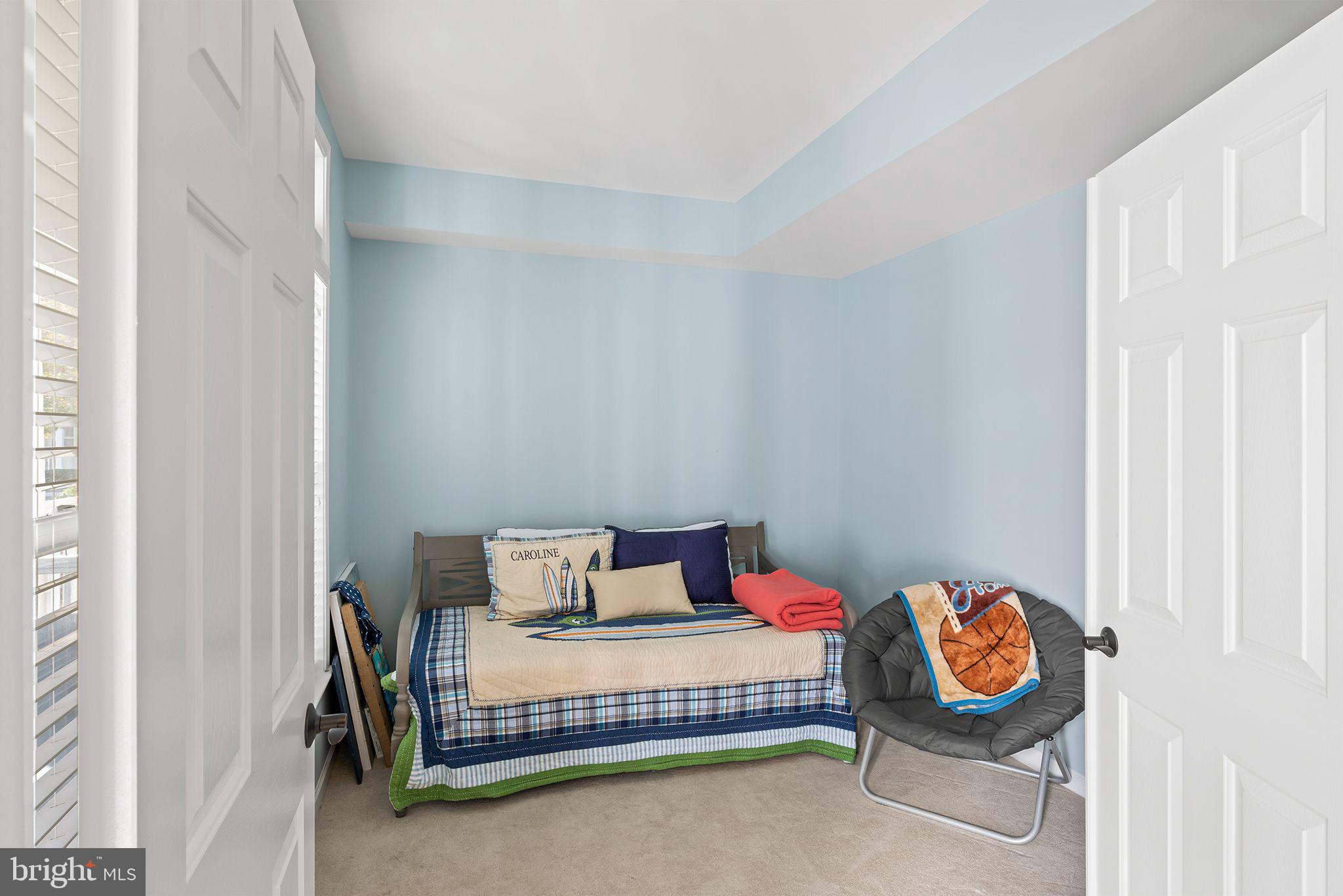 SUNSET ISLAND - Residential