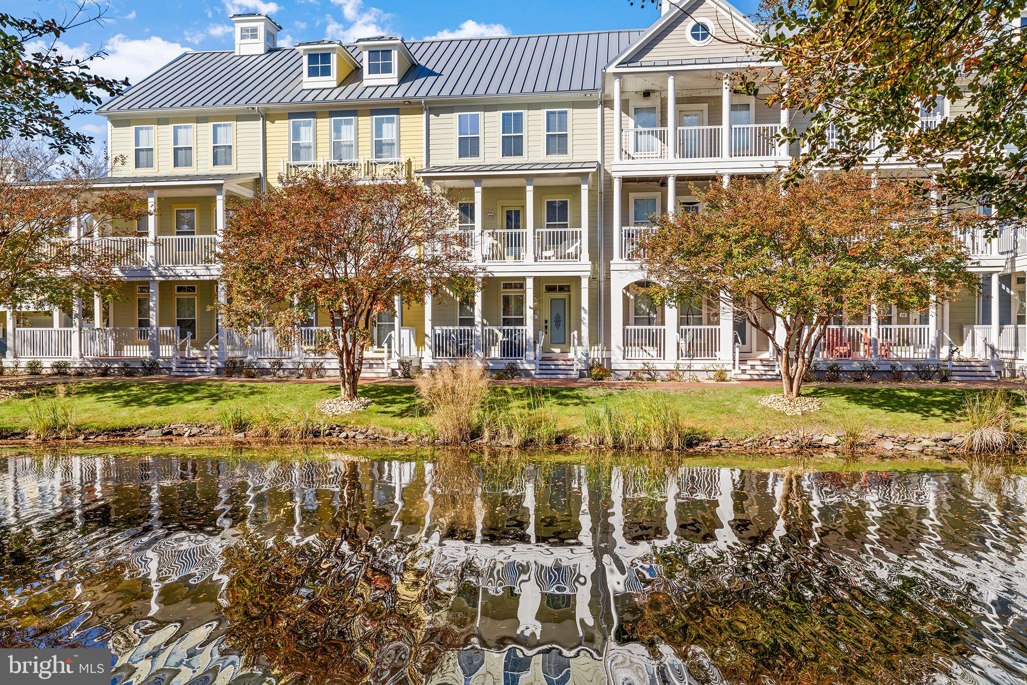 SUNSET ISLAND - Residential