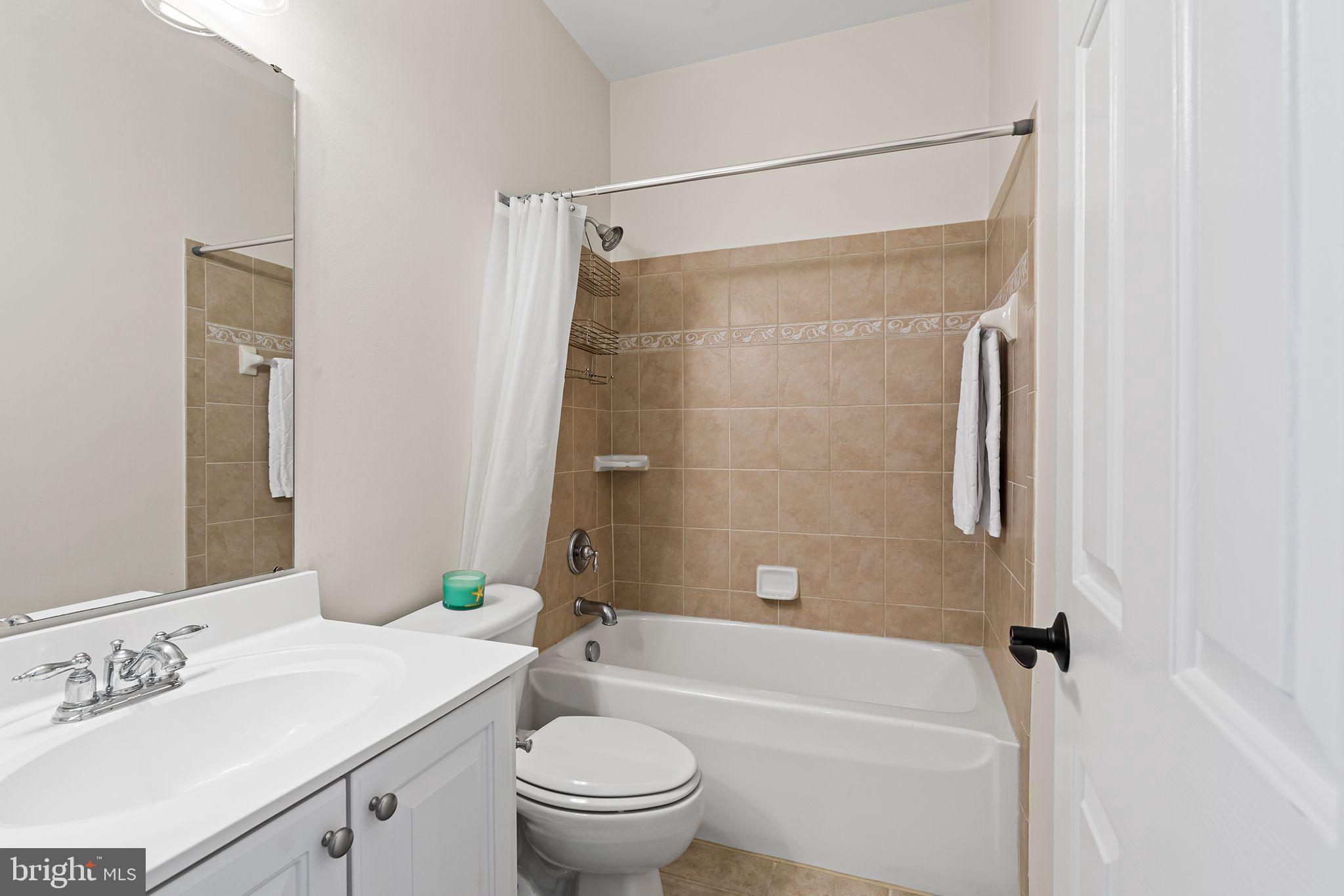 SUNSET ISLAND - Residential